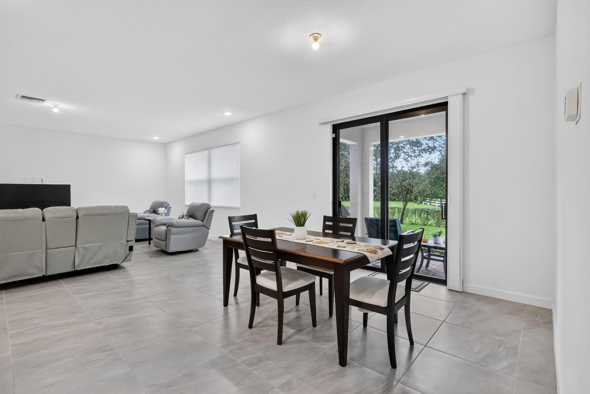 DINING ROOM 2