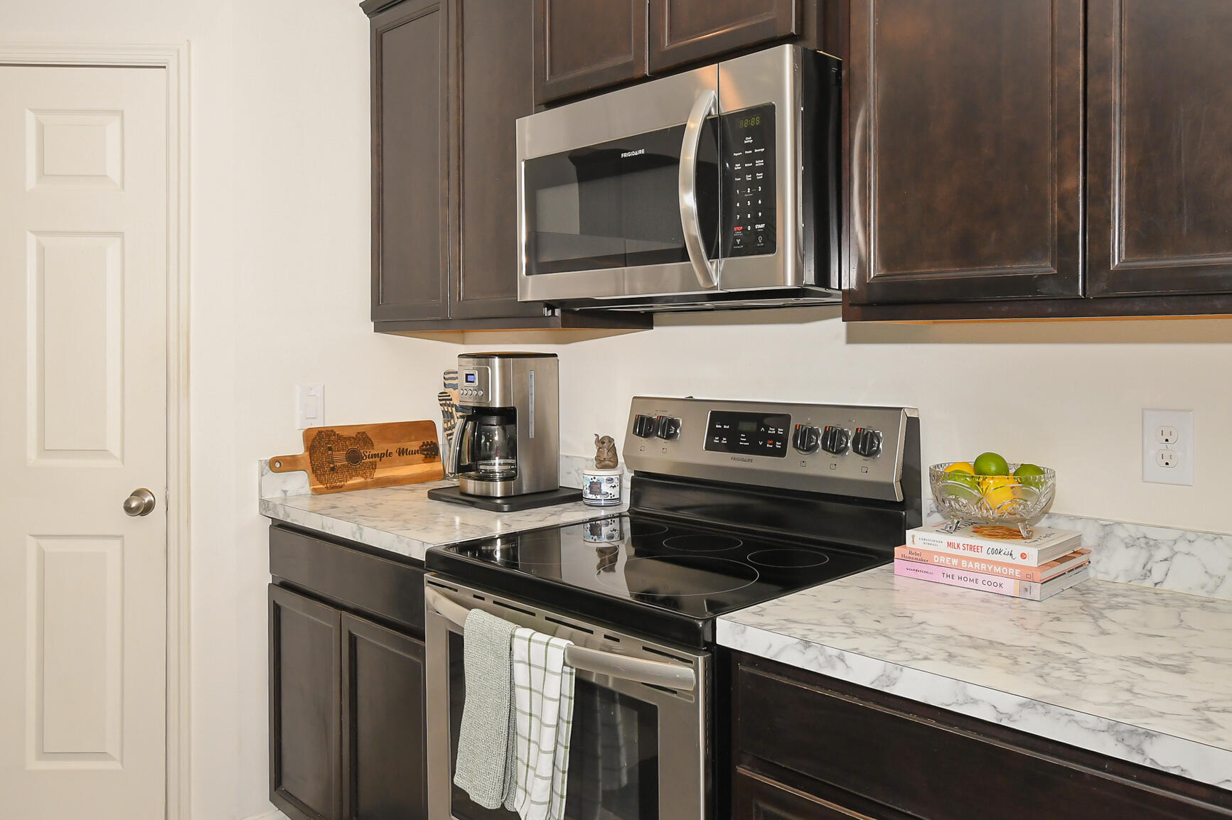 Range in Kitchen