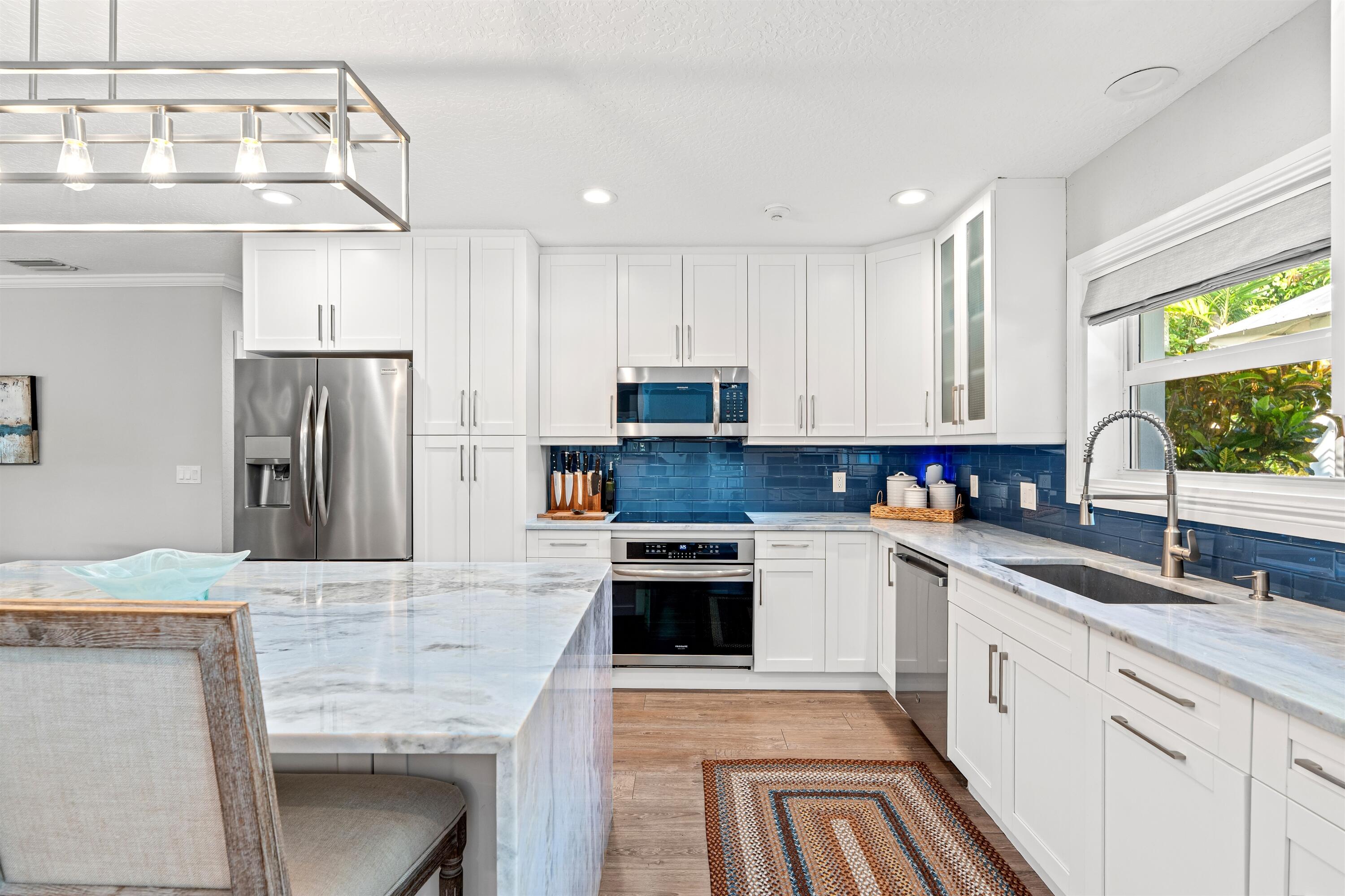 KITCHEN_STRAIGHT_LEFT