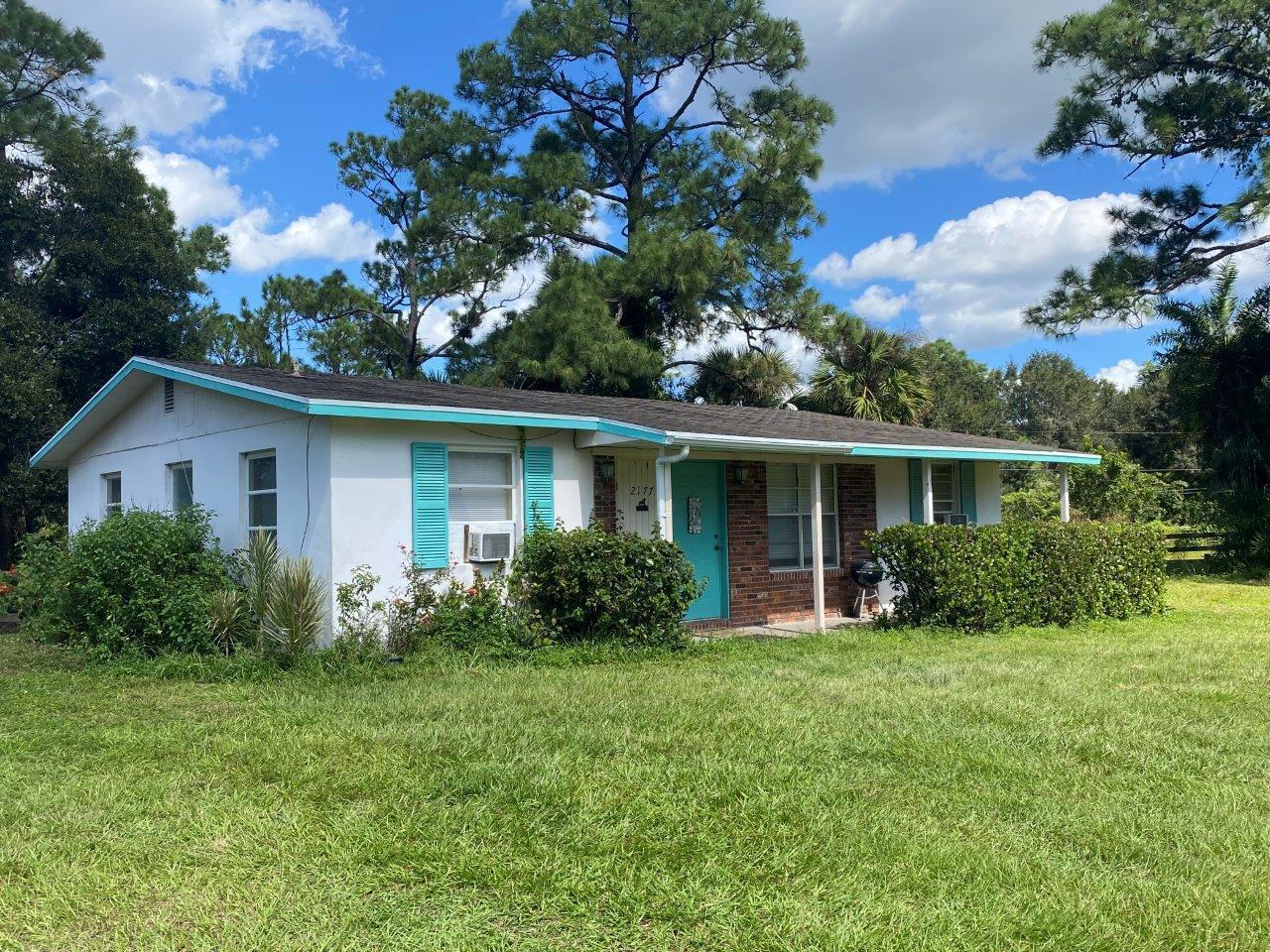 2-Bedroom 1-Bath Cottage 2-Bedroom 1-Bath Cottage
