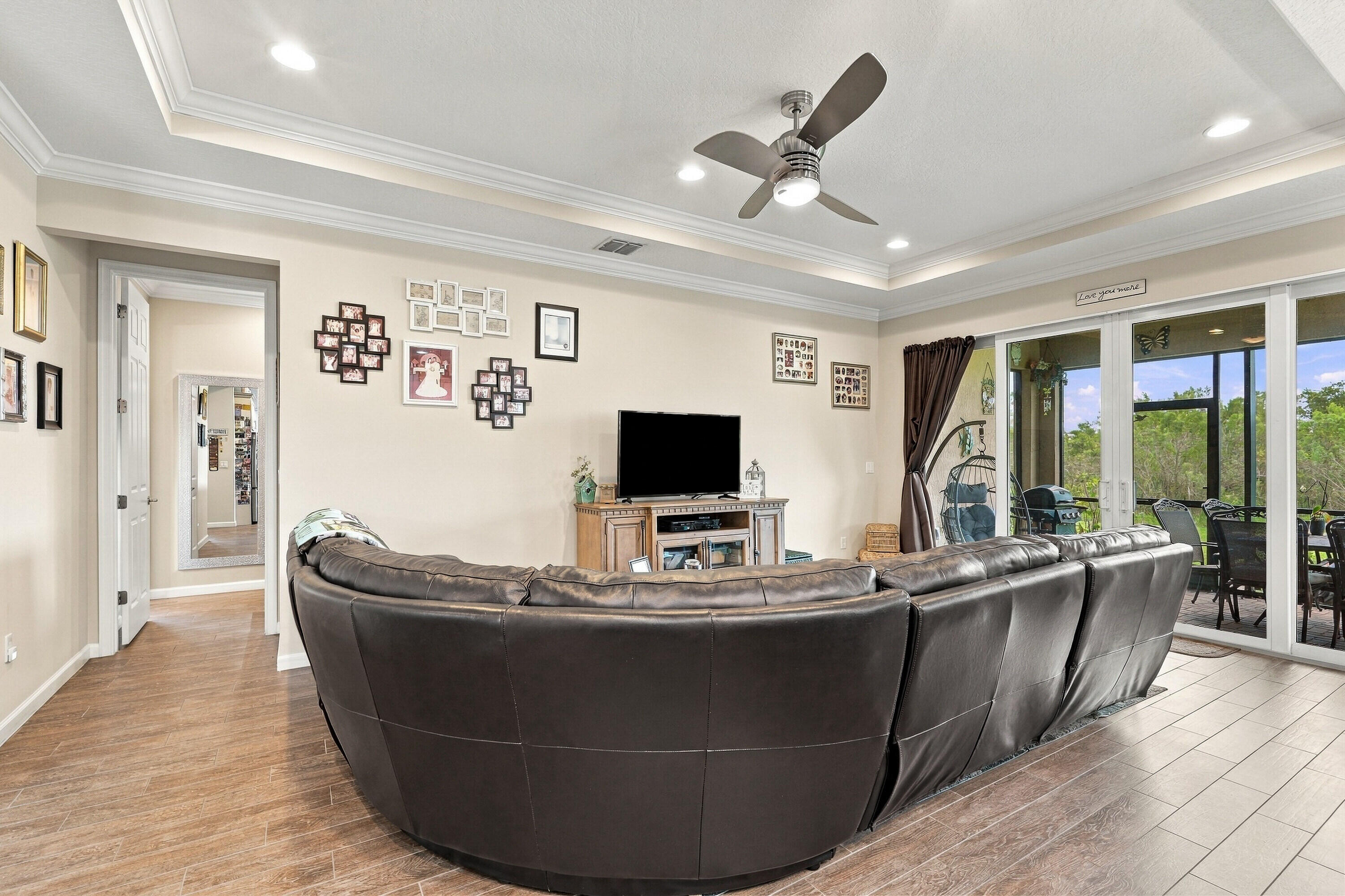 06_living room