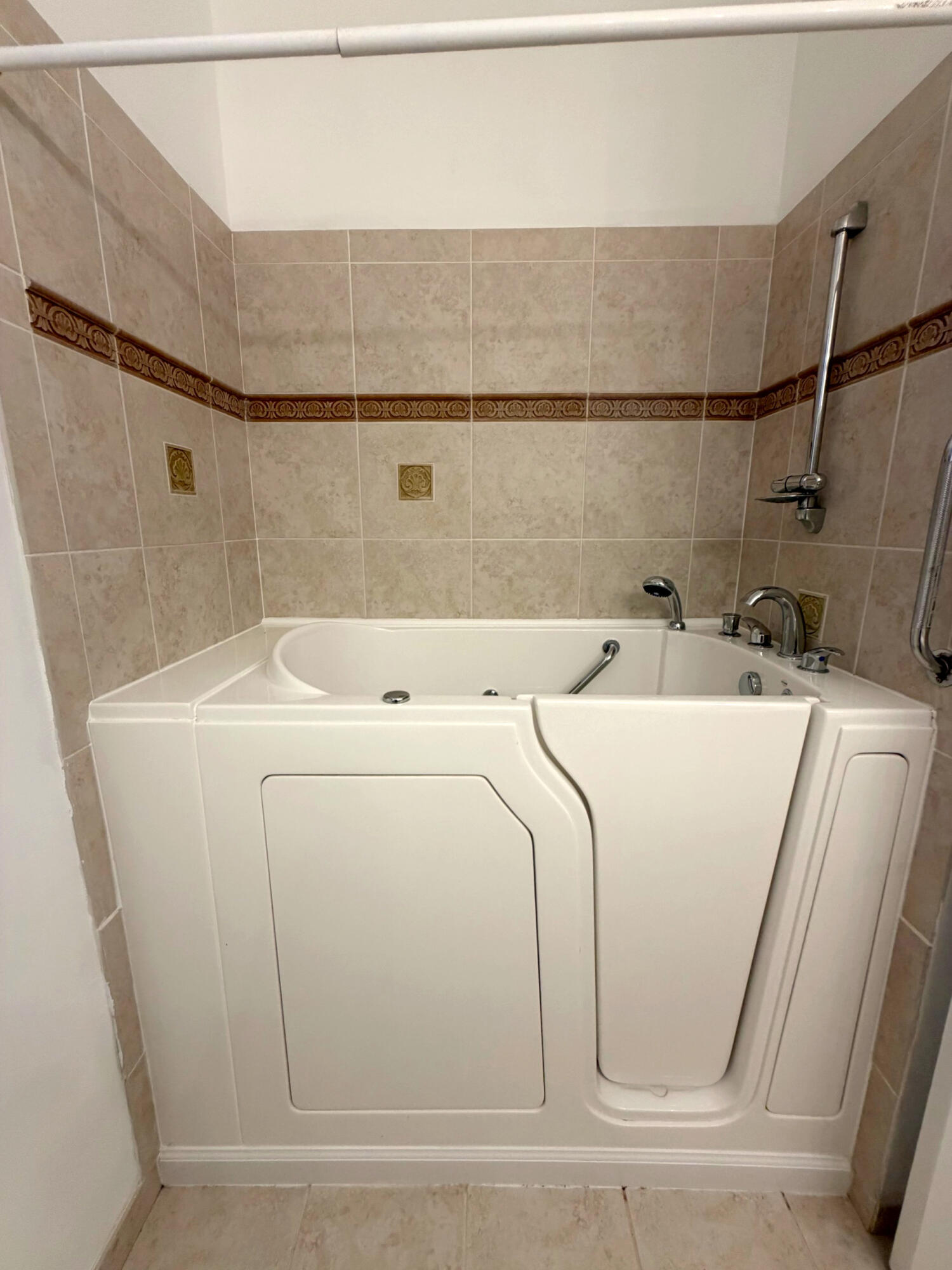 Jetted walk-in-tub-closed-bright
