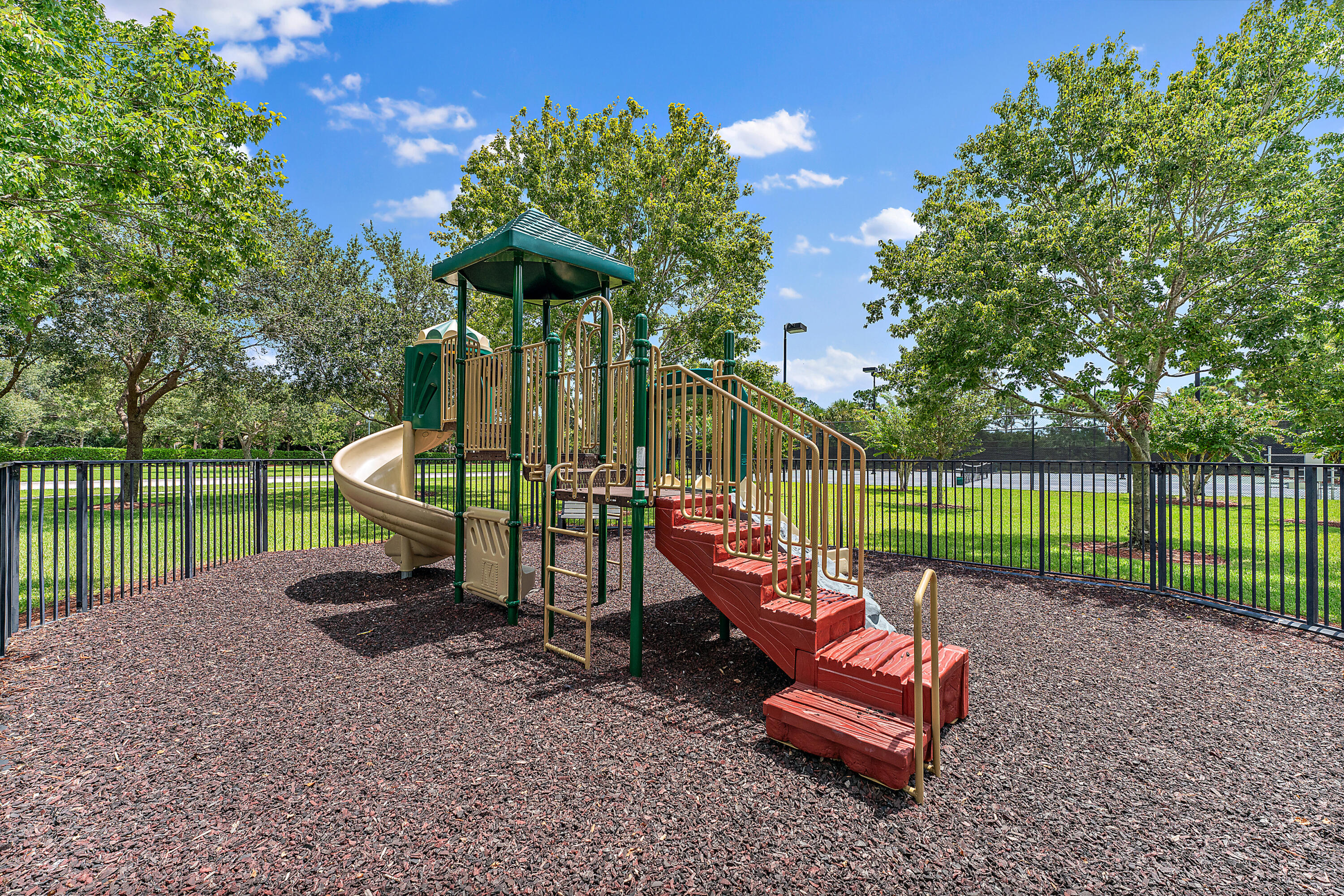 076-5183SEGrahamDr-Stuart-FULL
