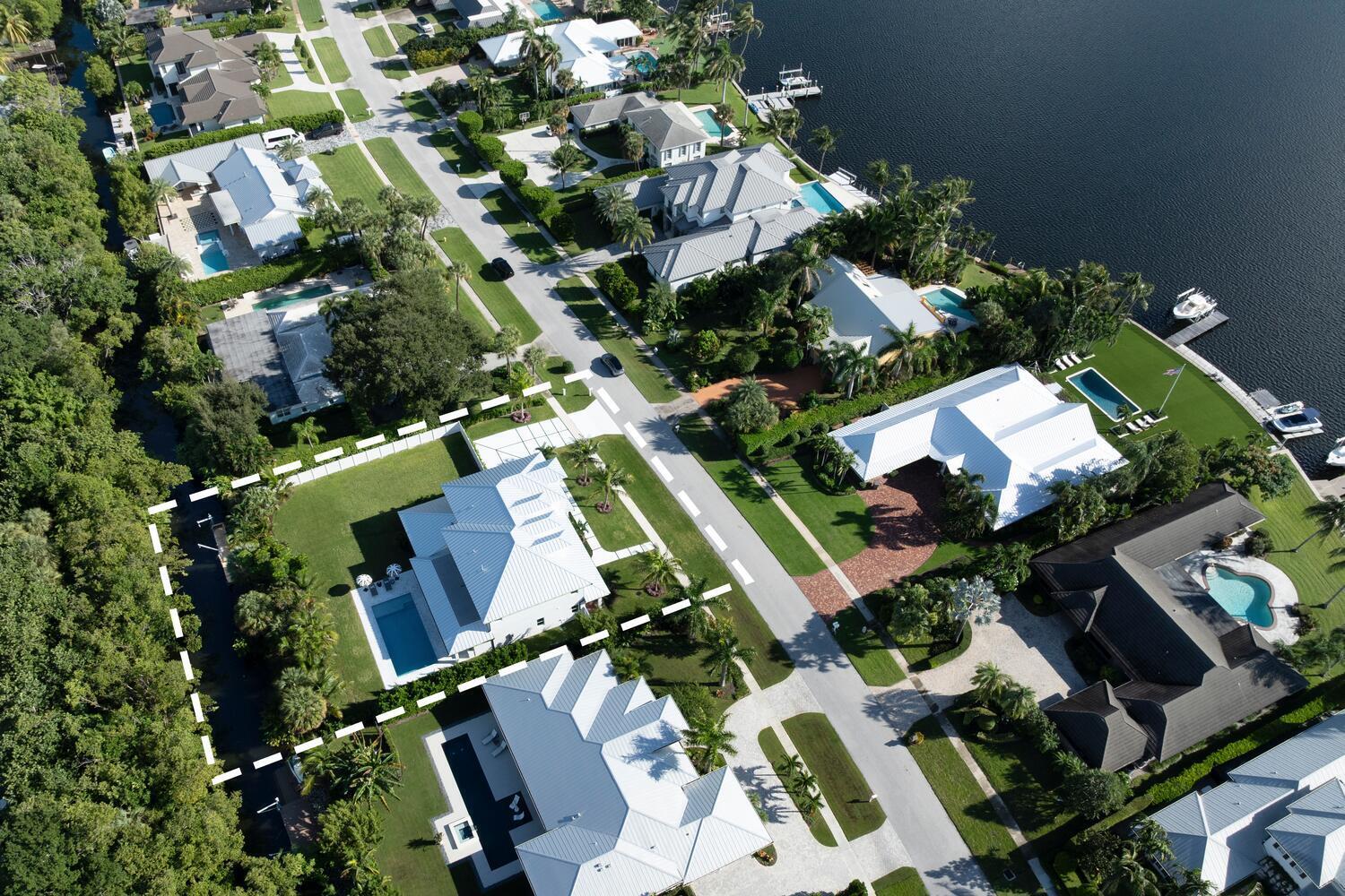 11823 Lake Shore Pl North Palm-large-012