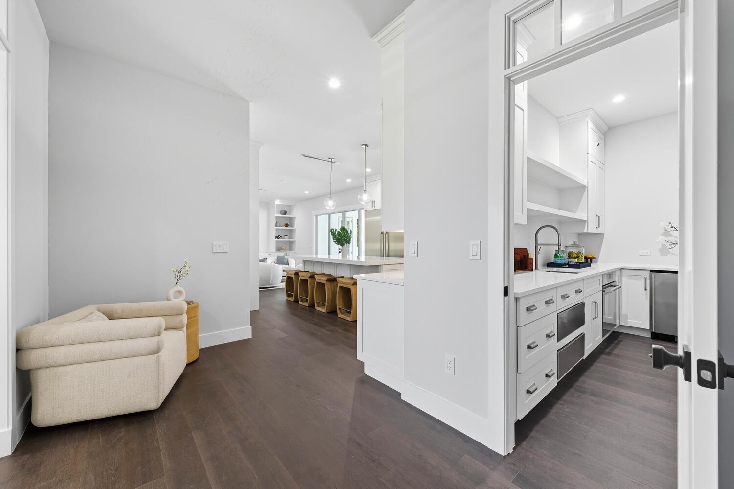 11823 Lake Shore Pl North Palm-large-047