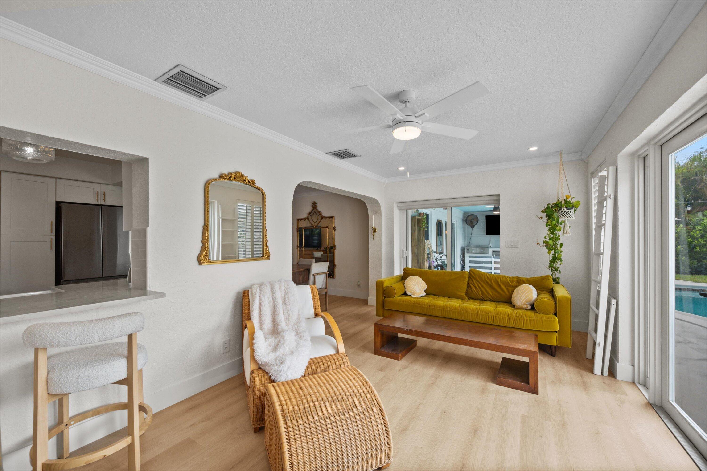 160 SE 9th Street, Pompano