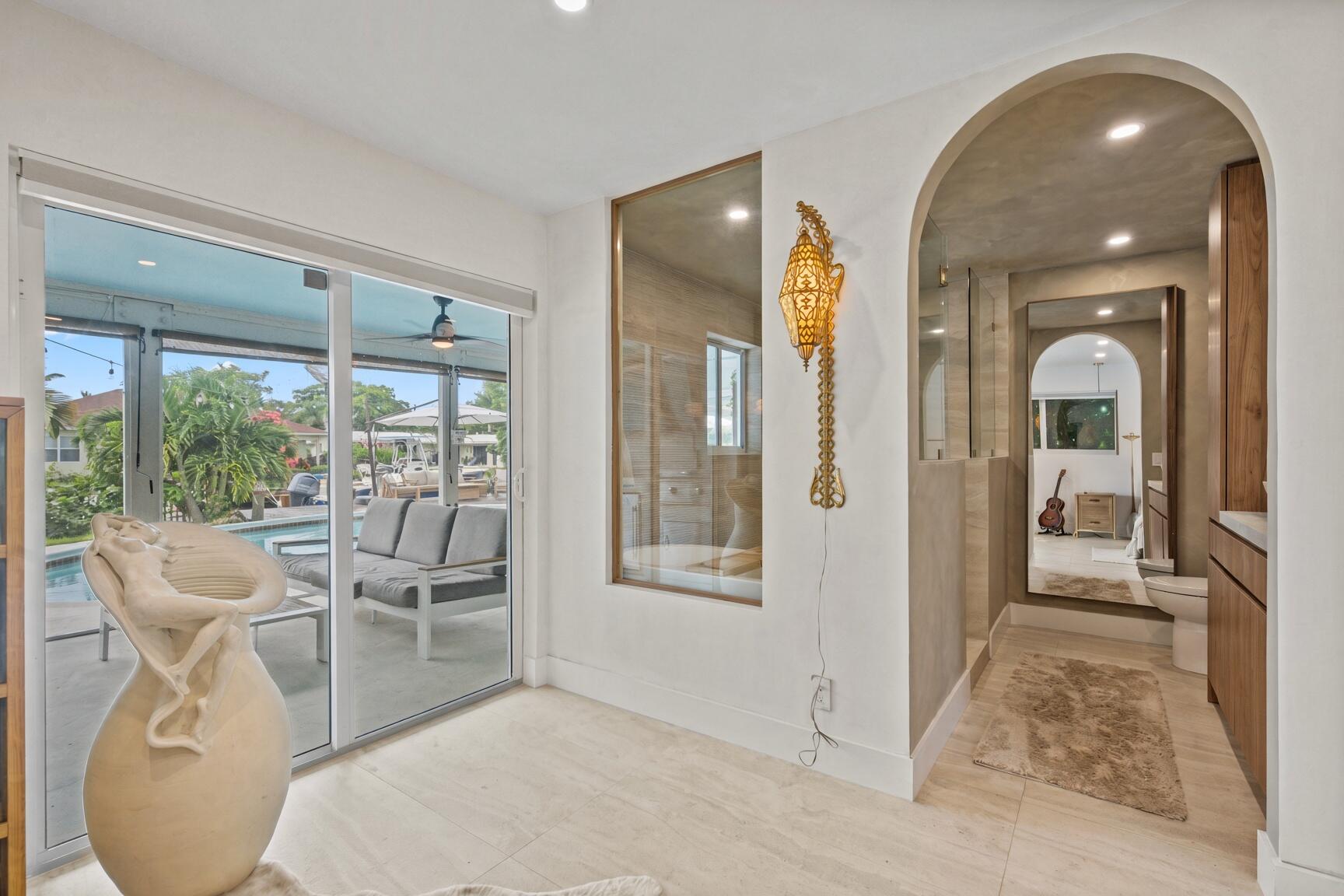 160 SE 9th Street, Pompano