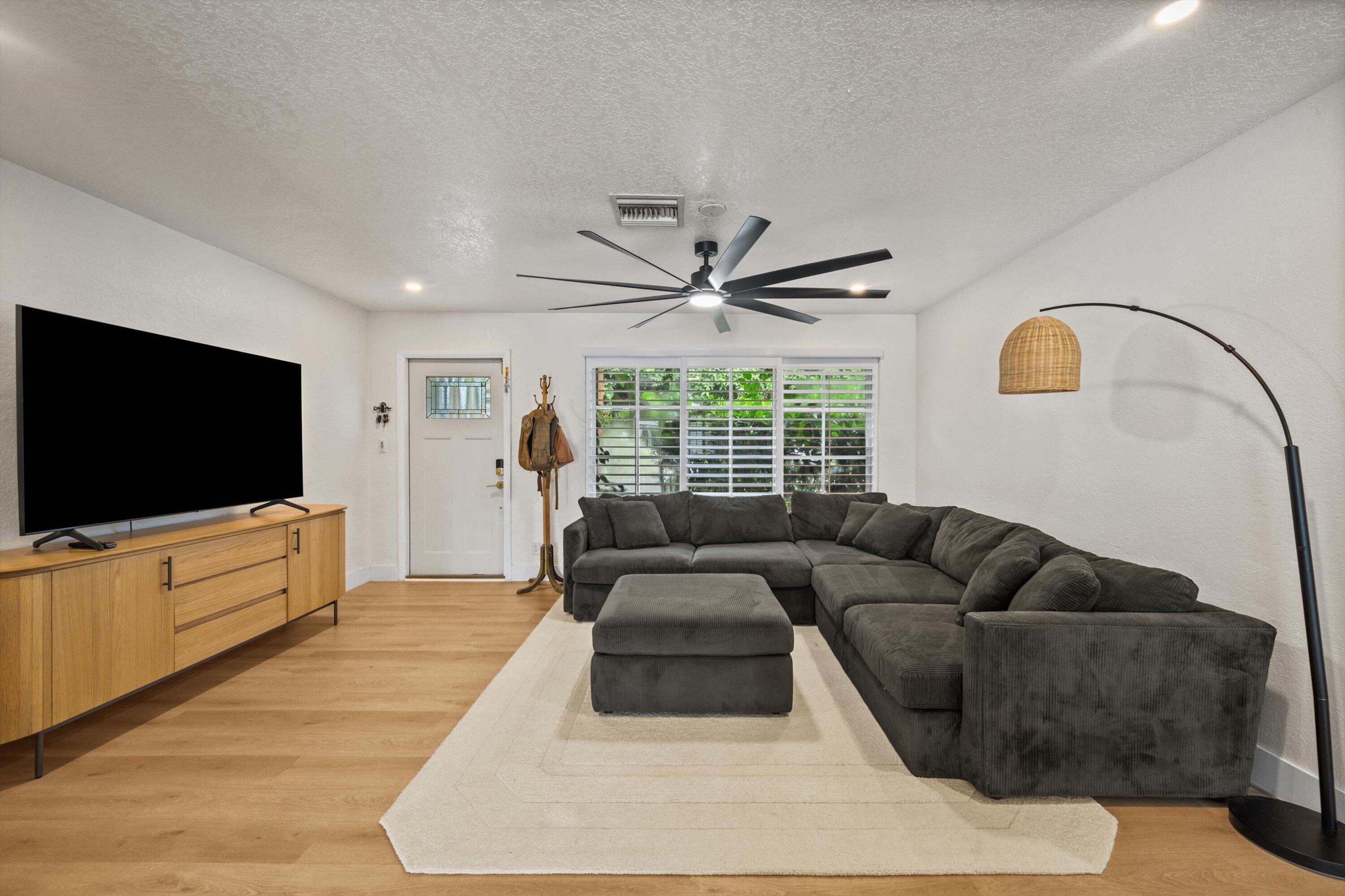 160 SE 9th Street, Pompano 160 SE 9th Street, Pompano