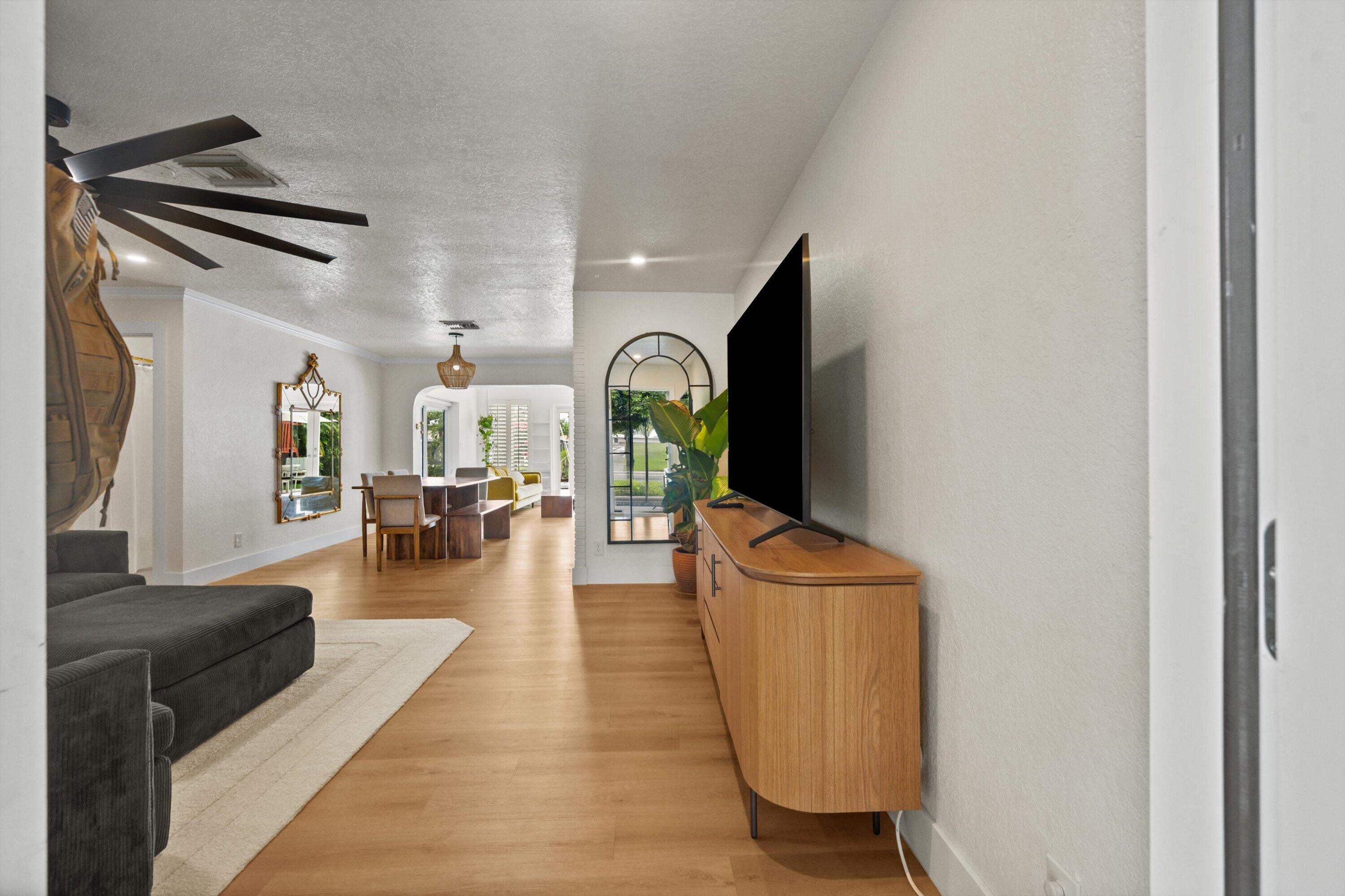 160 SE 9th Street, Pompano 160 SE 9th Street, Pompano