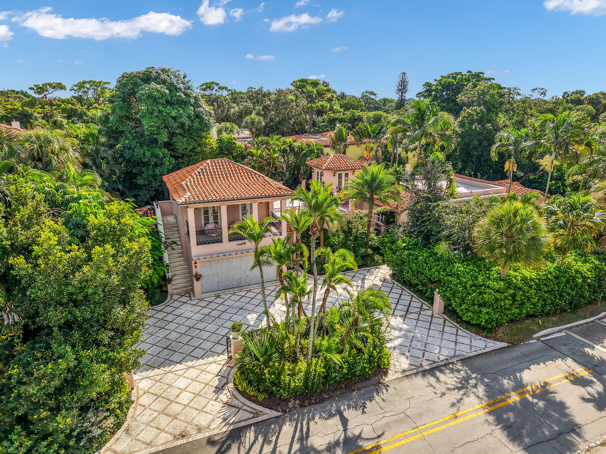 70-web-or-mls-DJI_20261009223453_0536_D-