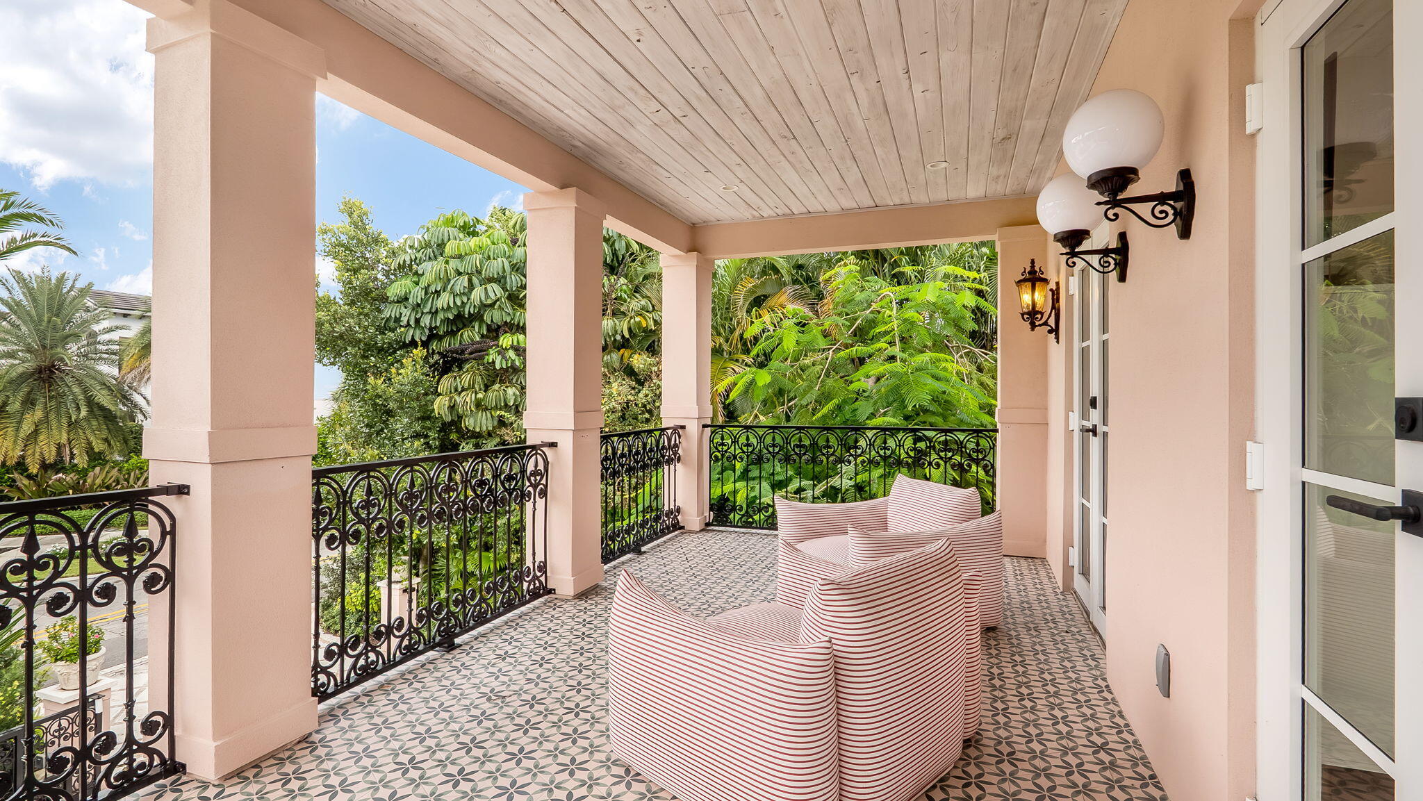 4th bedroom balcony