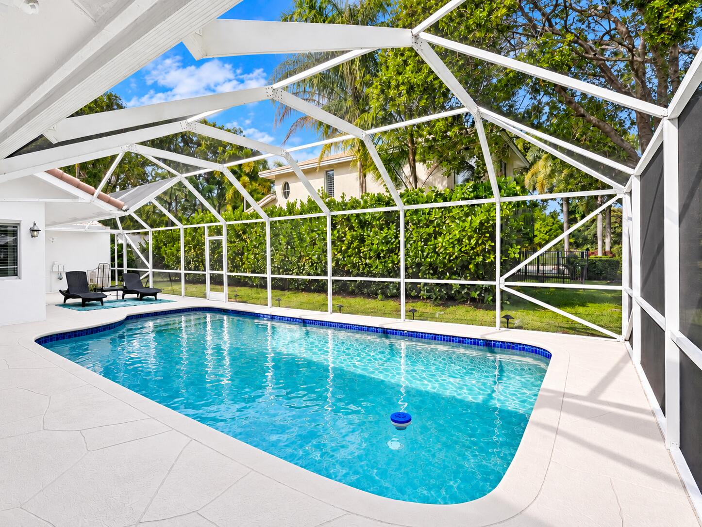 Screened Pool