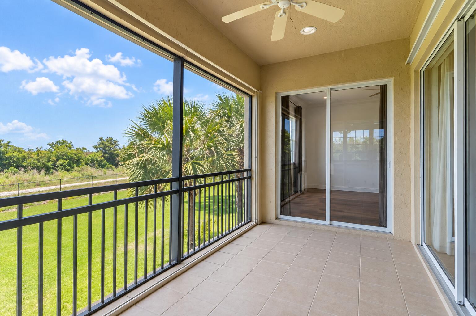 Sunlit Tropical Screened Lanai