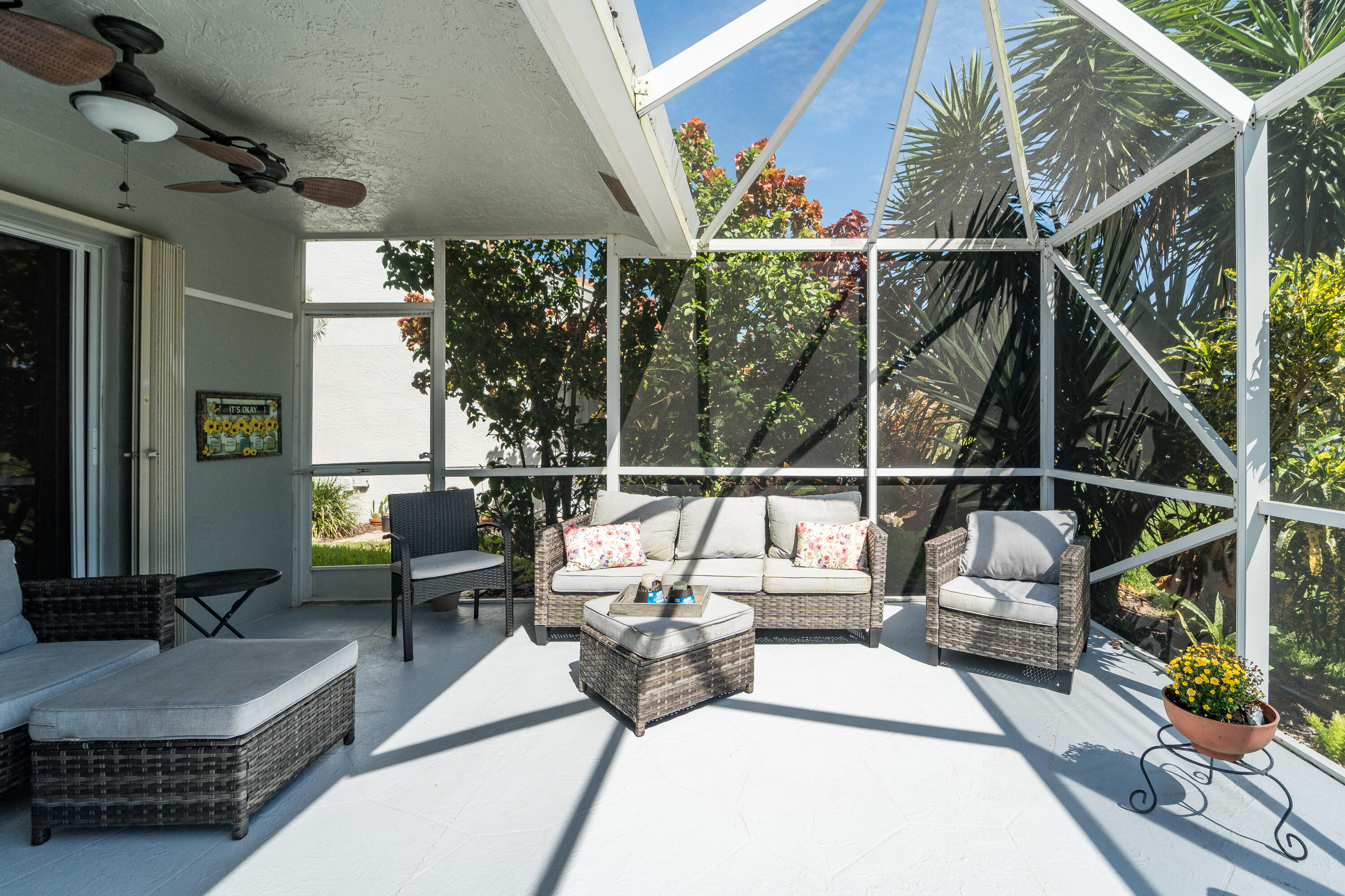 Plenty of seating on the patio, have a garden or grilling time.