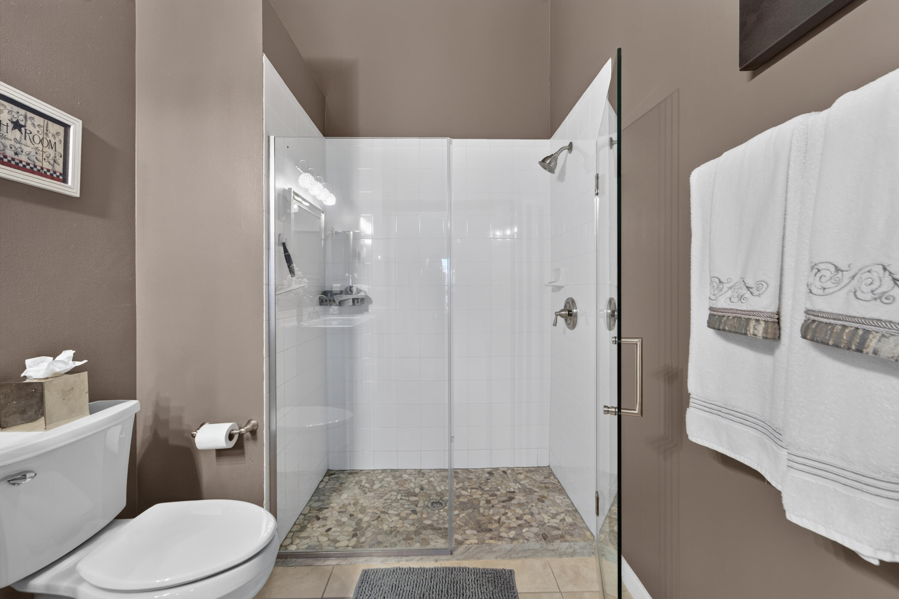 Primarily suite bath