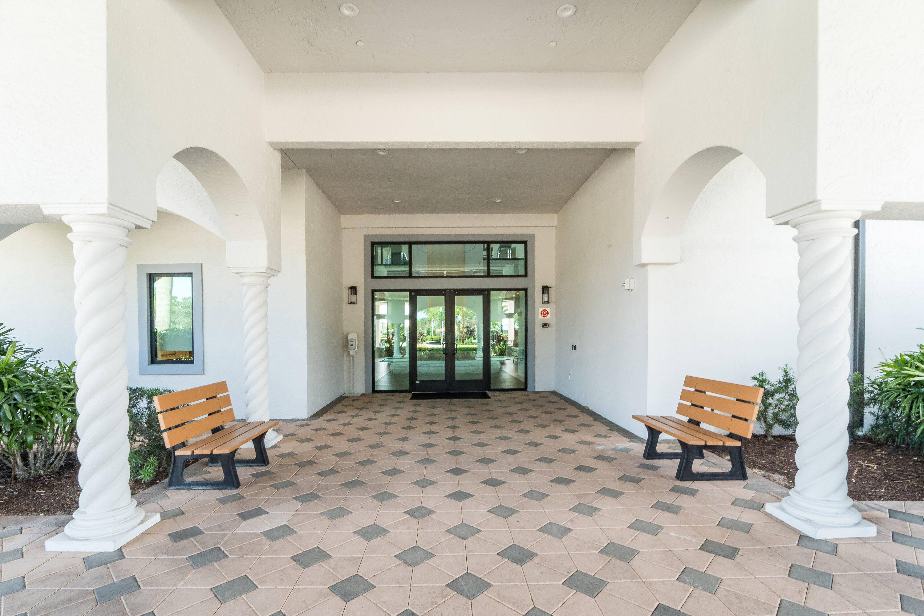 8116CormyourwayBoyntonbeach-36