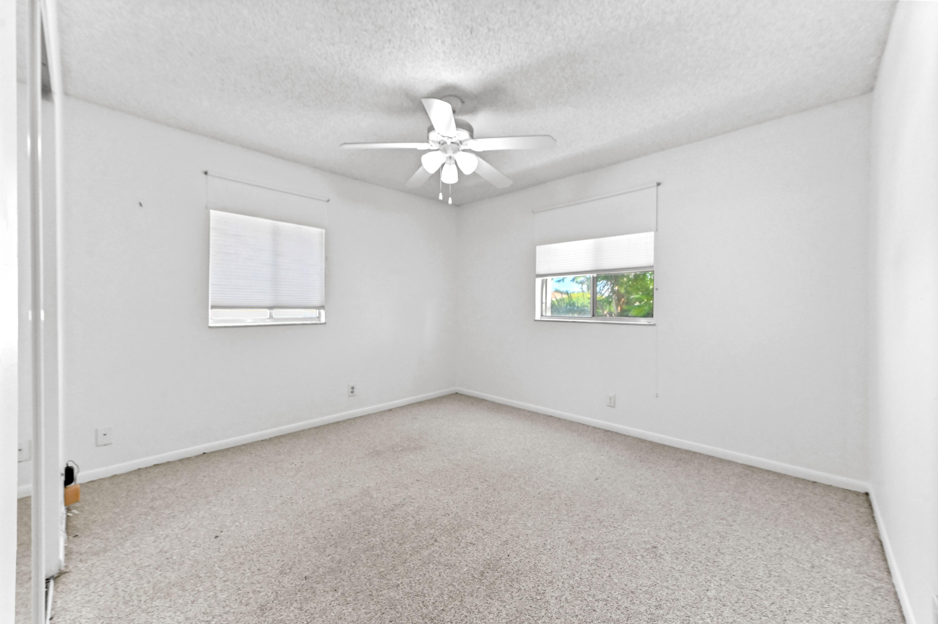 22 Bedroom 01