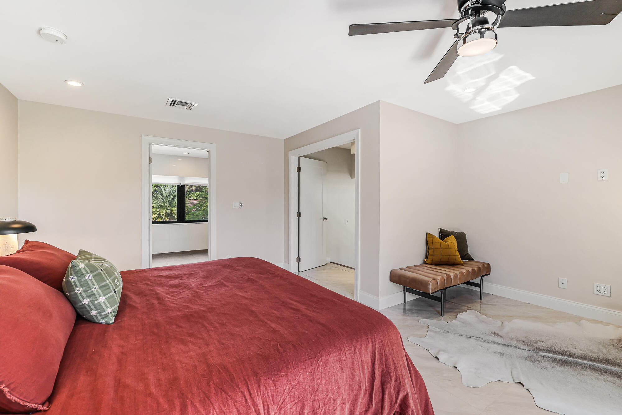 2408 NE 17th Terr-29