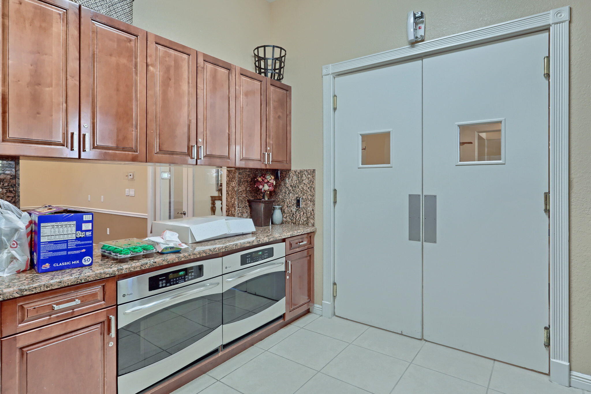 97-web-or-mls-105_320a1088-hdr(7)_cc bri