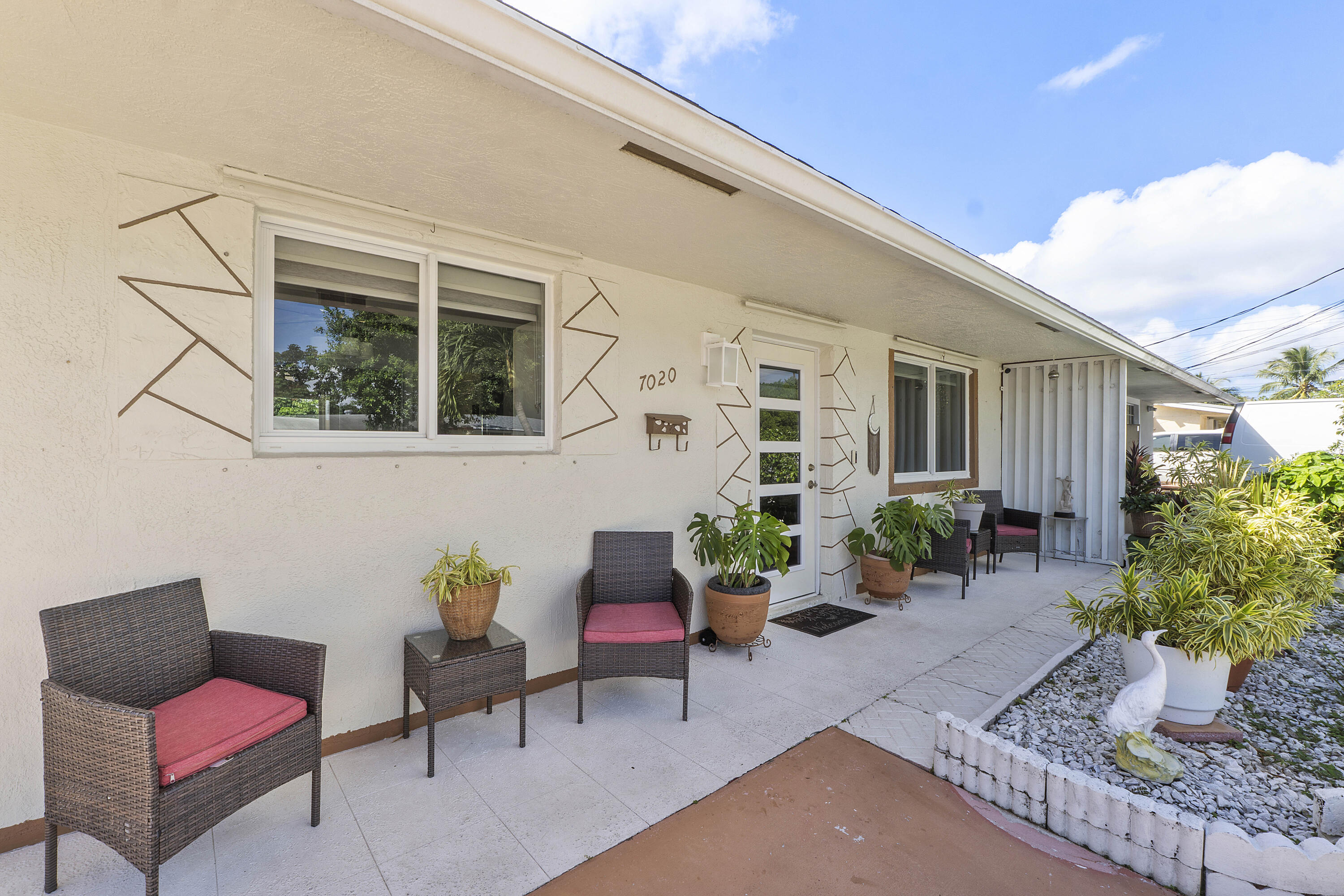 7020 SW 20th St_015