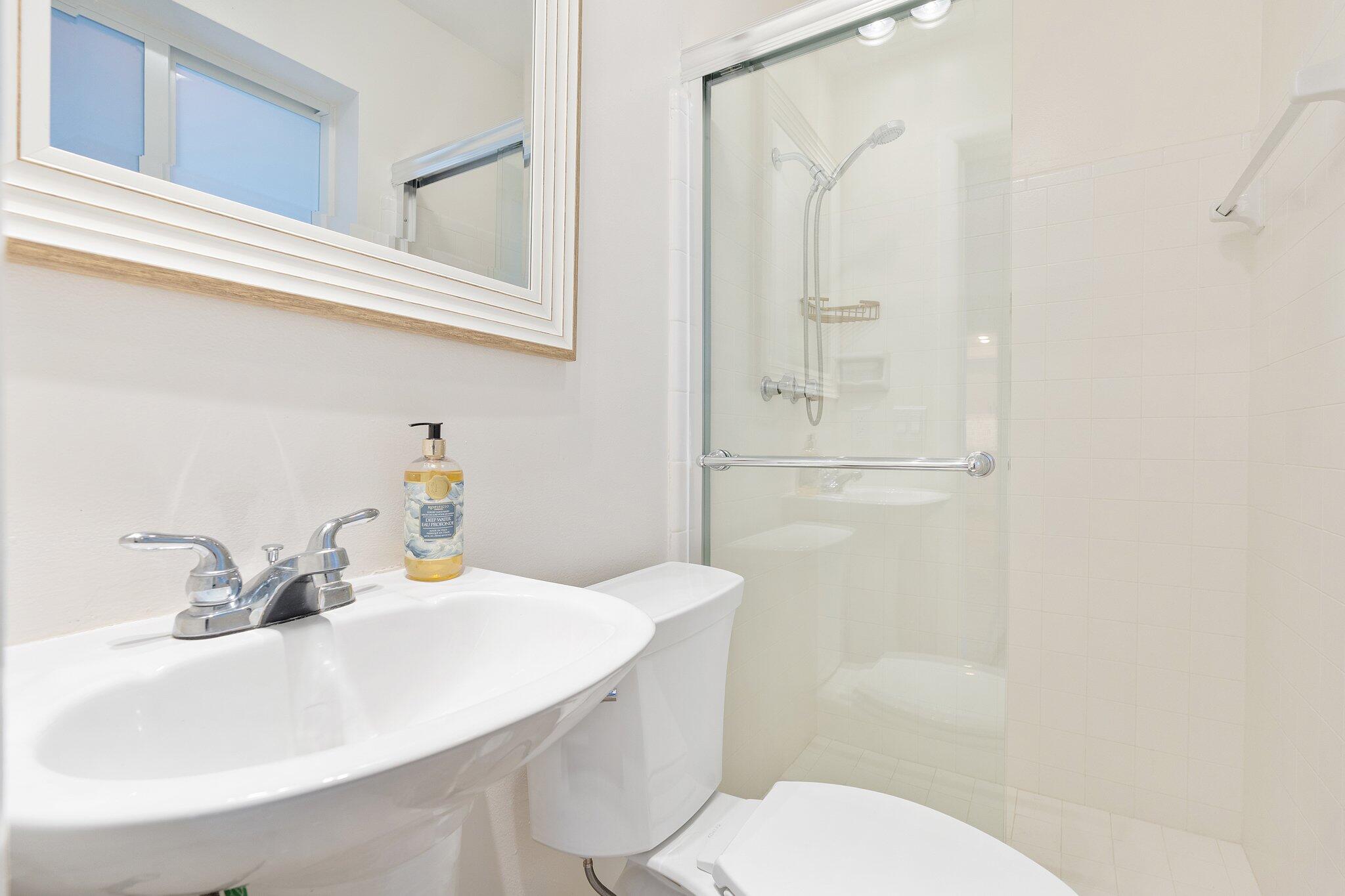 3241 NE 56th Ct_025