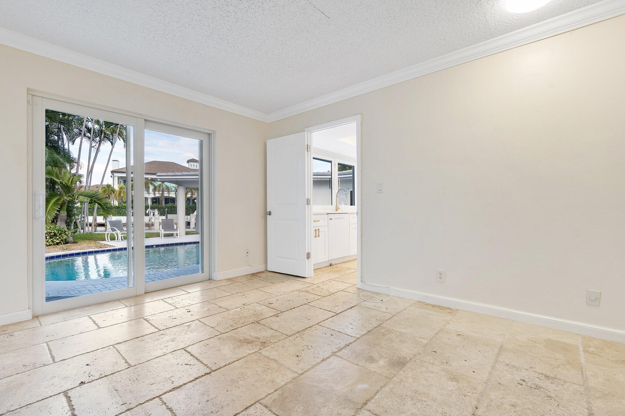 3241 NE 56th Ct_023