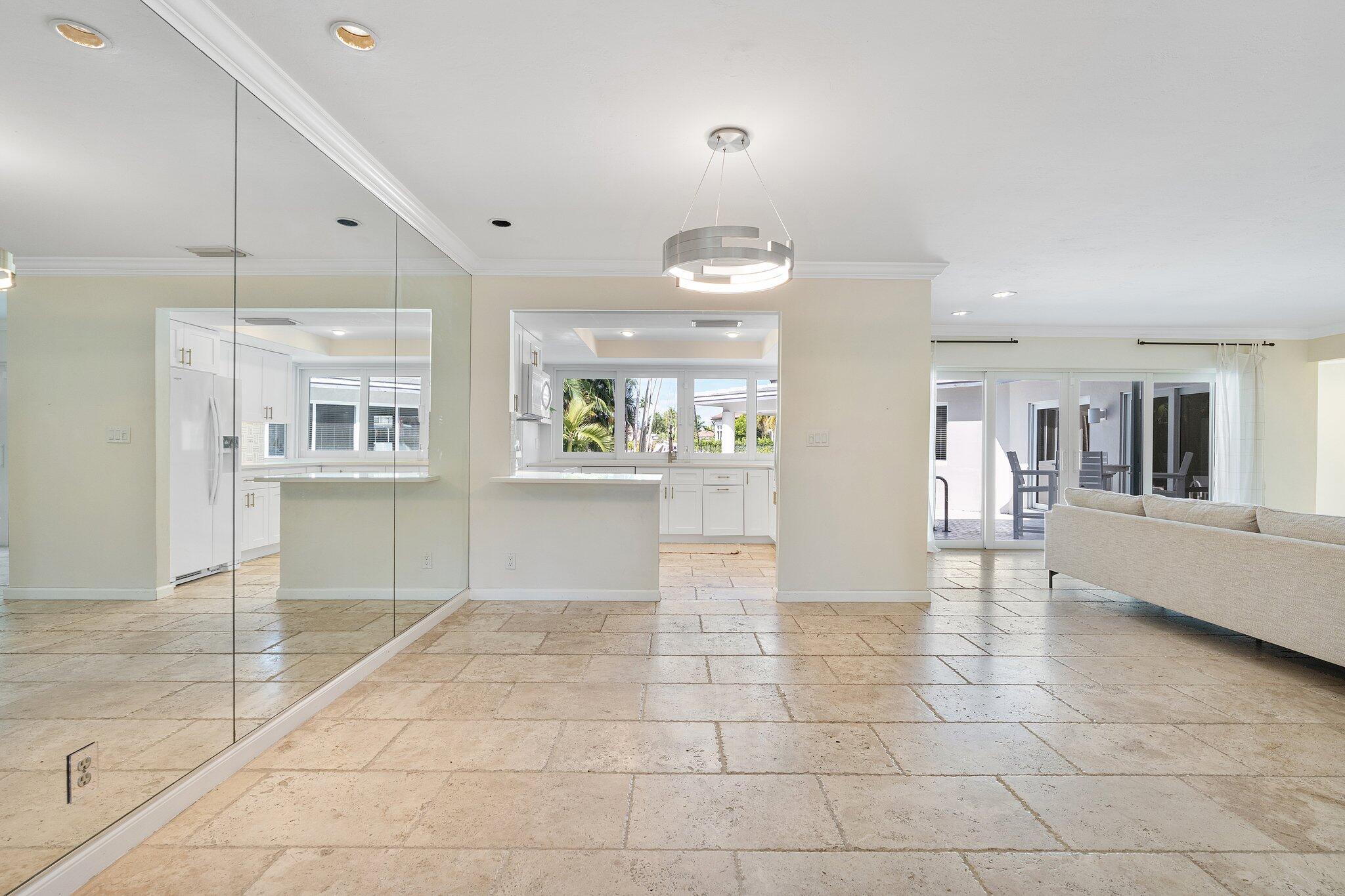 3241 NE 56th Ct_017