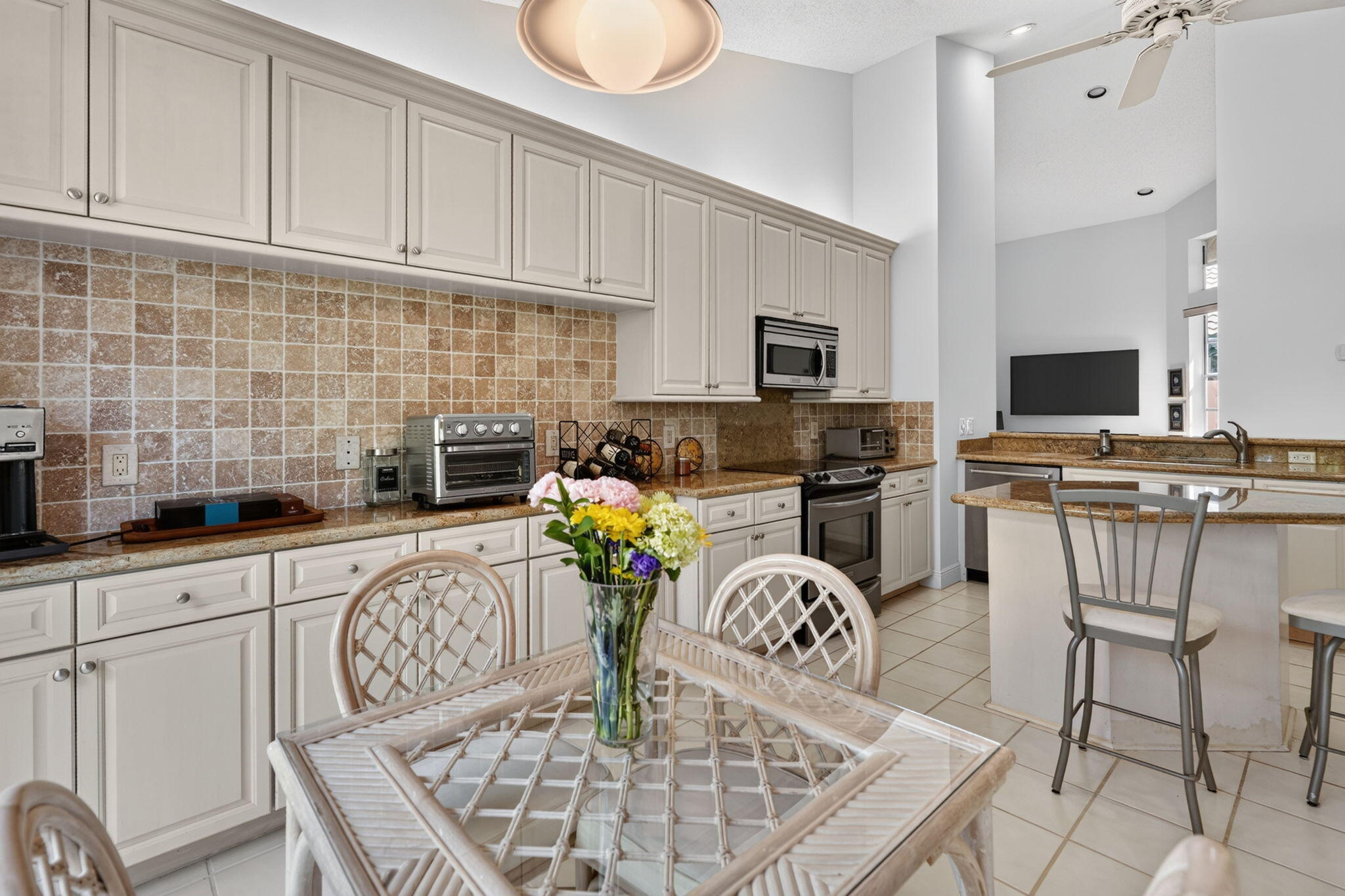kitchen Oak knoll