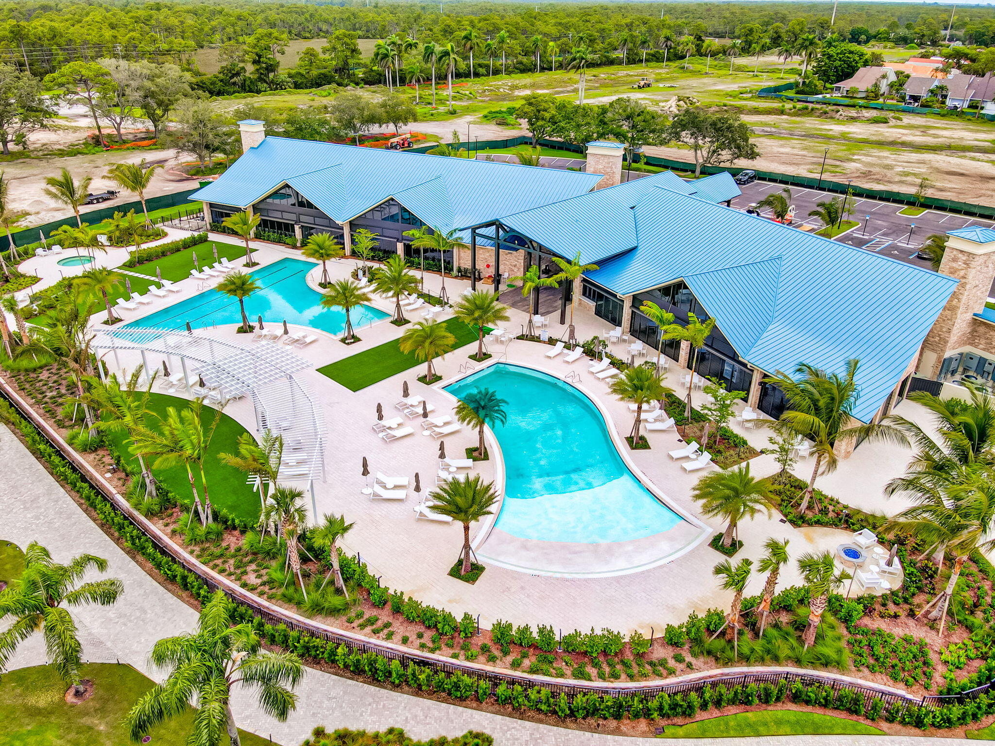 pointe pool