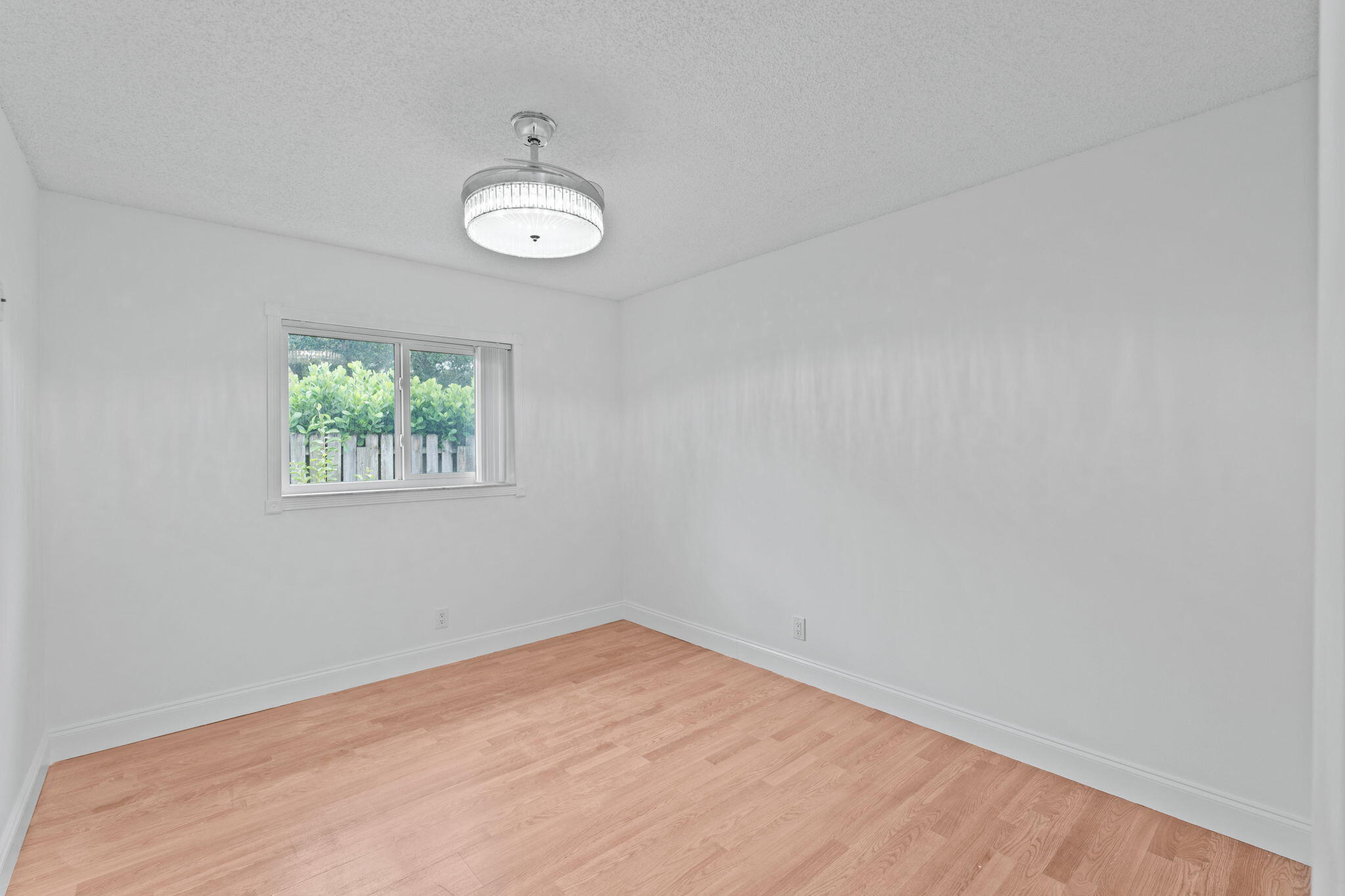 28-web-or-mls-A7401052