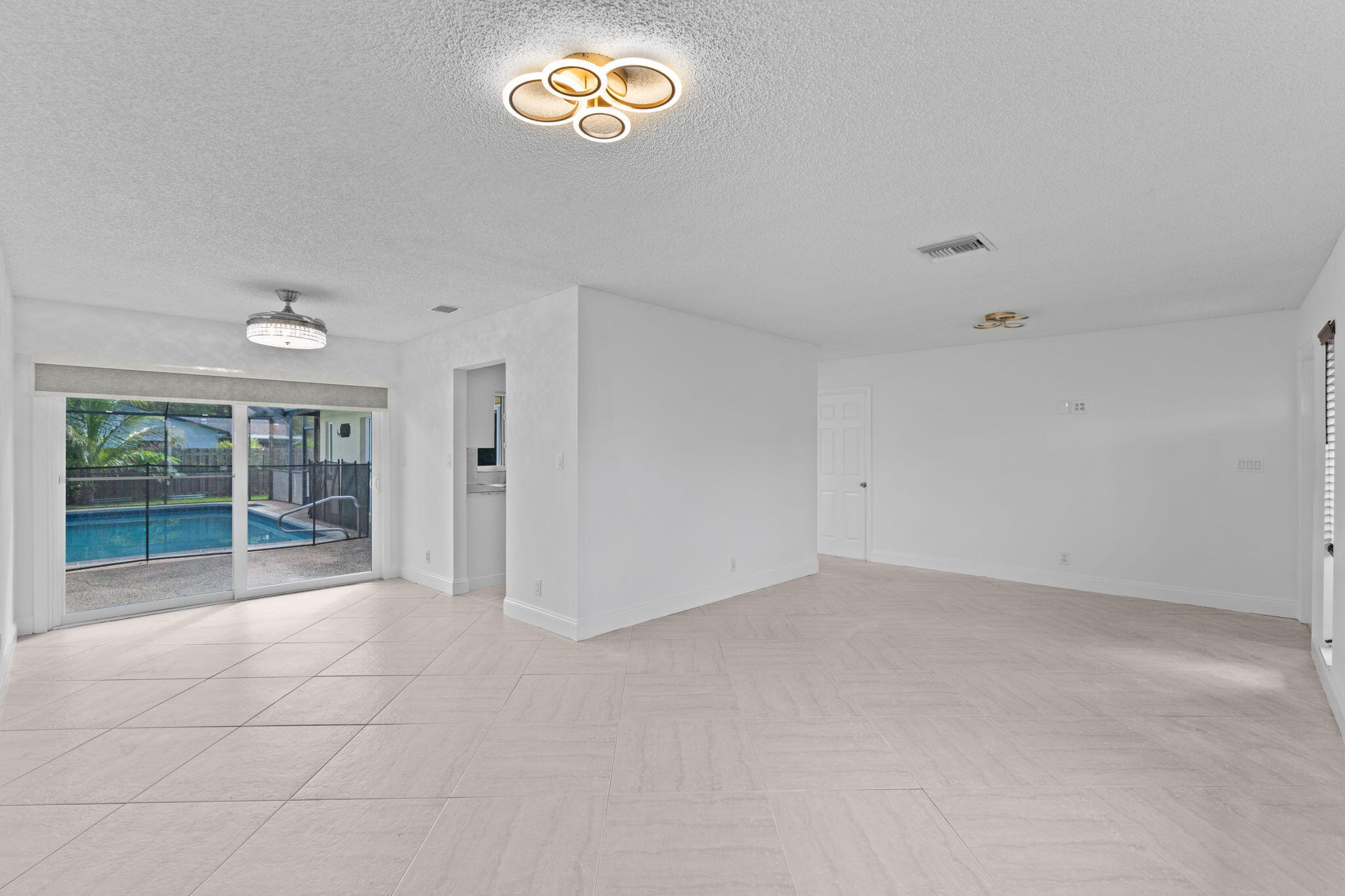 9-web-or-mls-A7400938