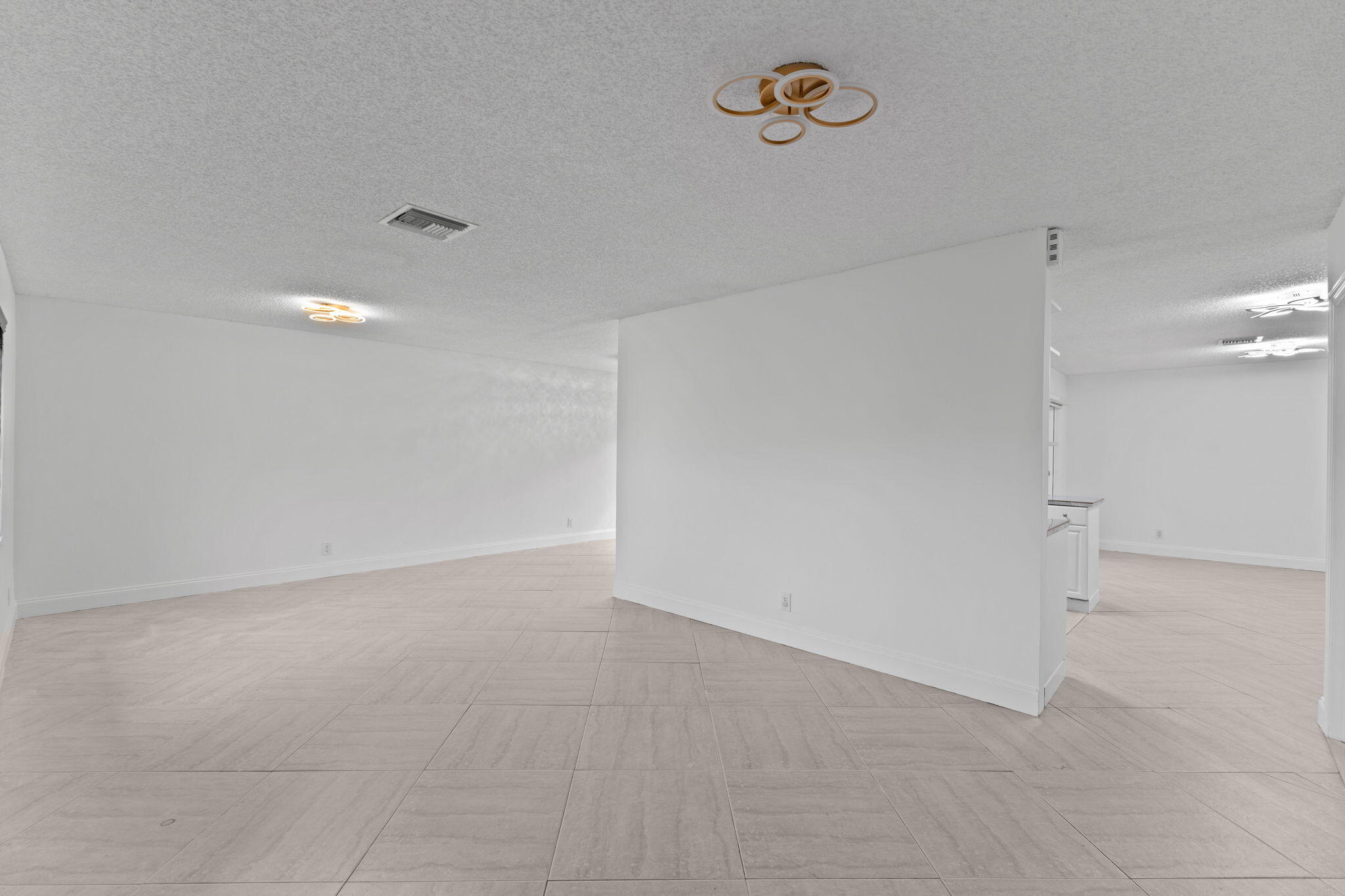 7-web-or-mls-A7400935