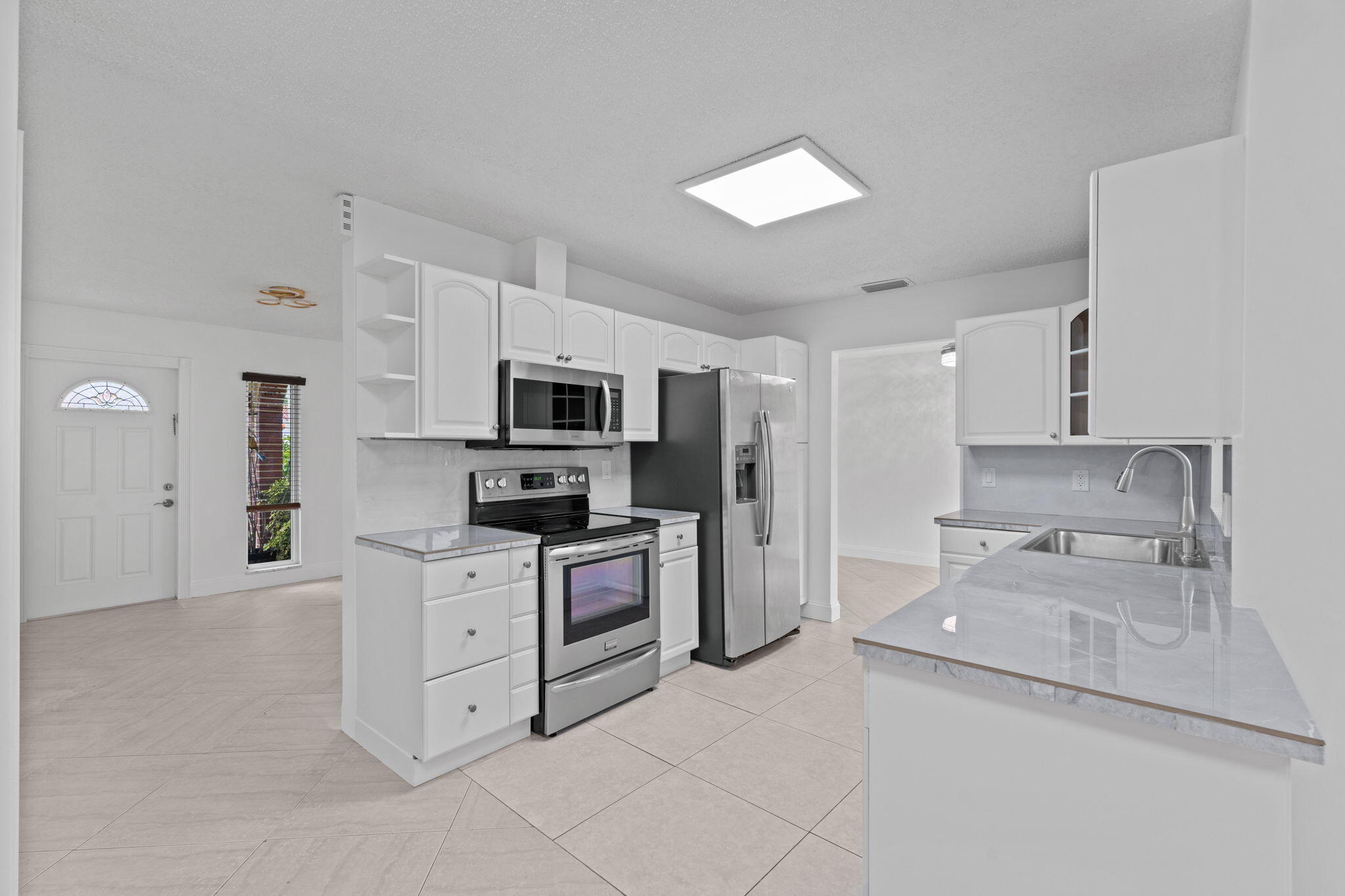 14-web-or-mls-A7400962