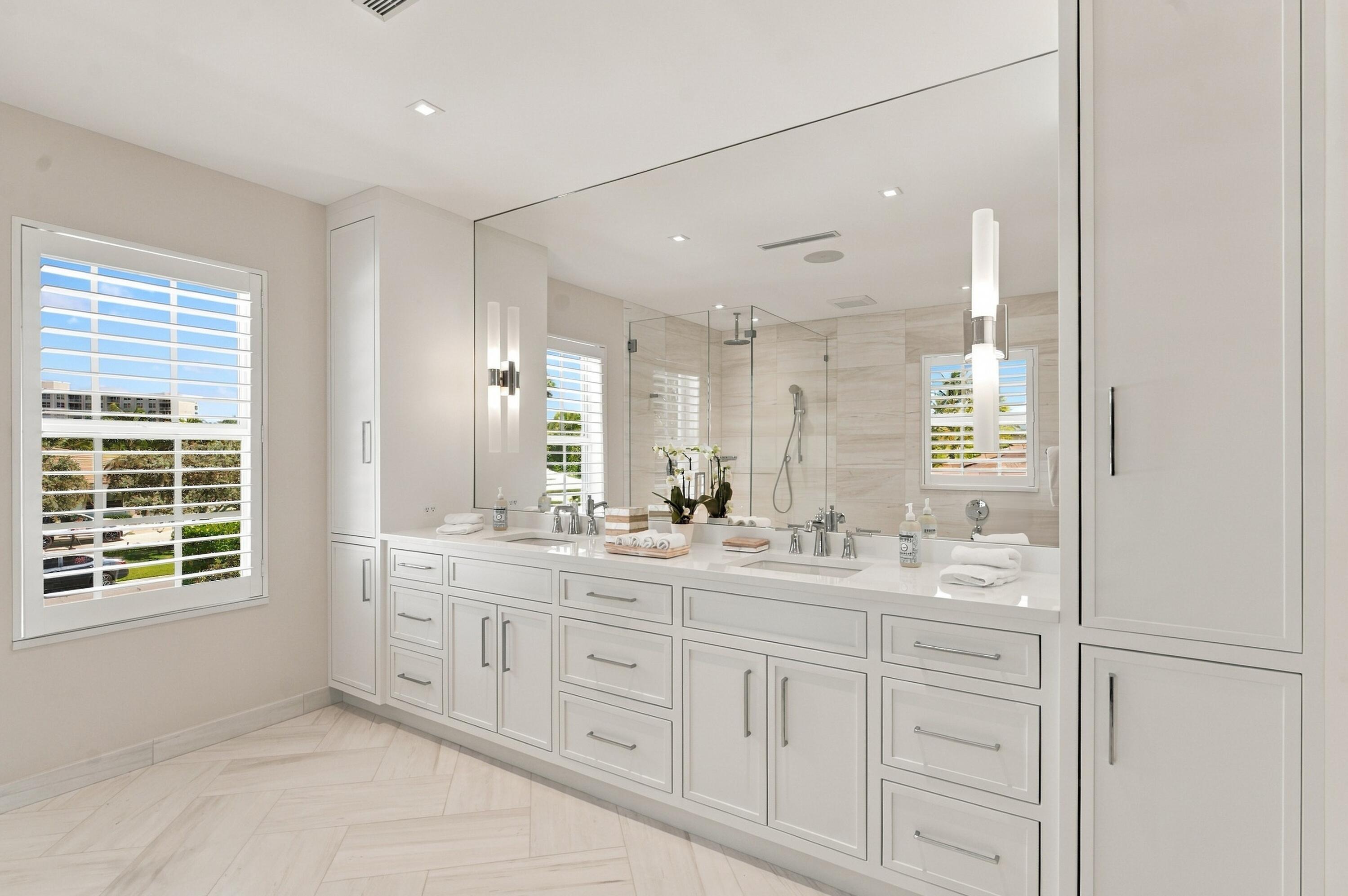 2284 Ibis Isle Rd W Palm Beach FL 51