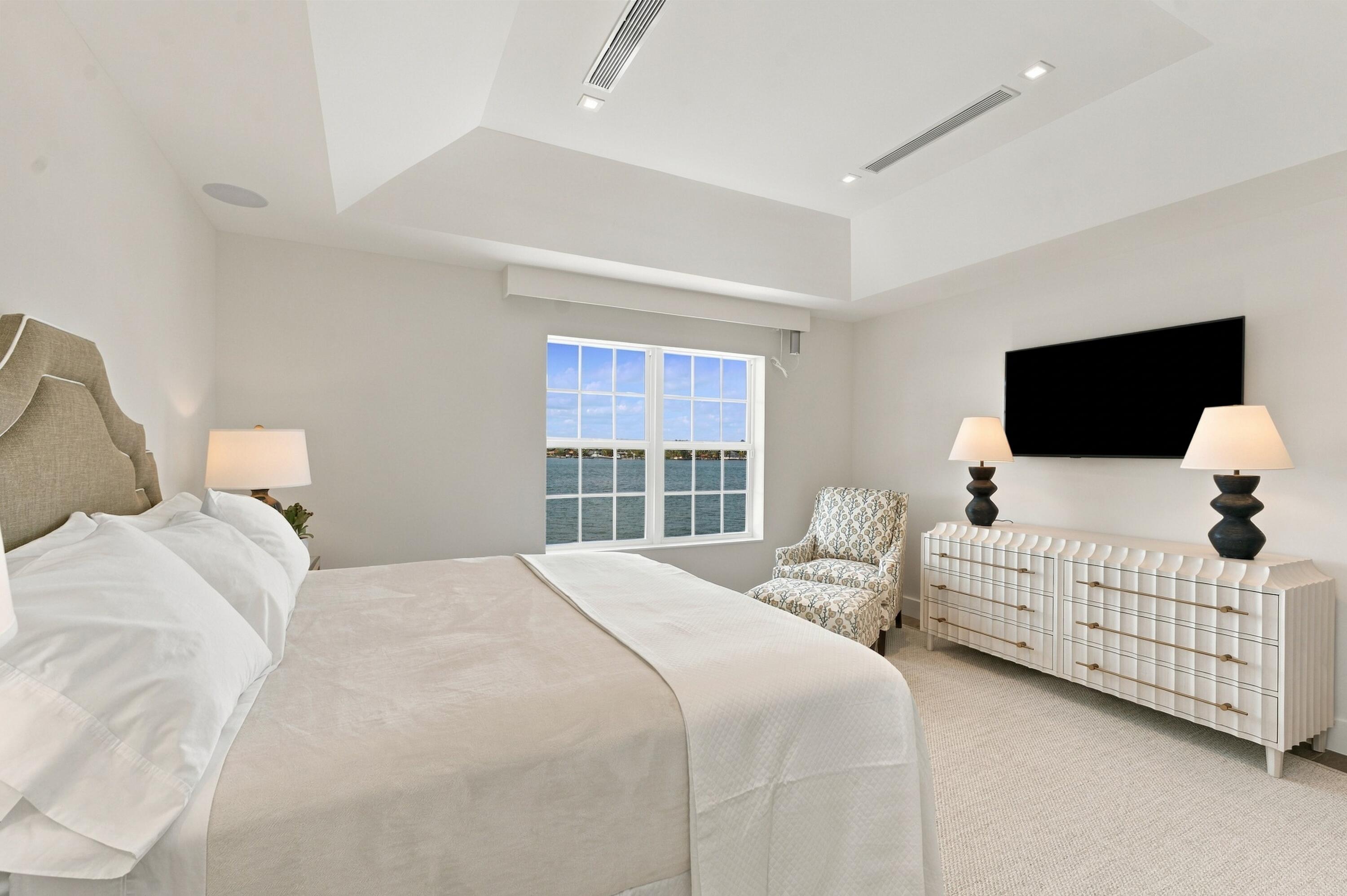2284 Ibis Isle Rd W Palm Beach FL 46