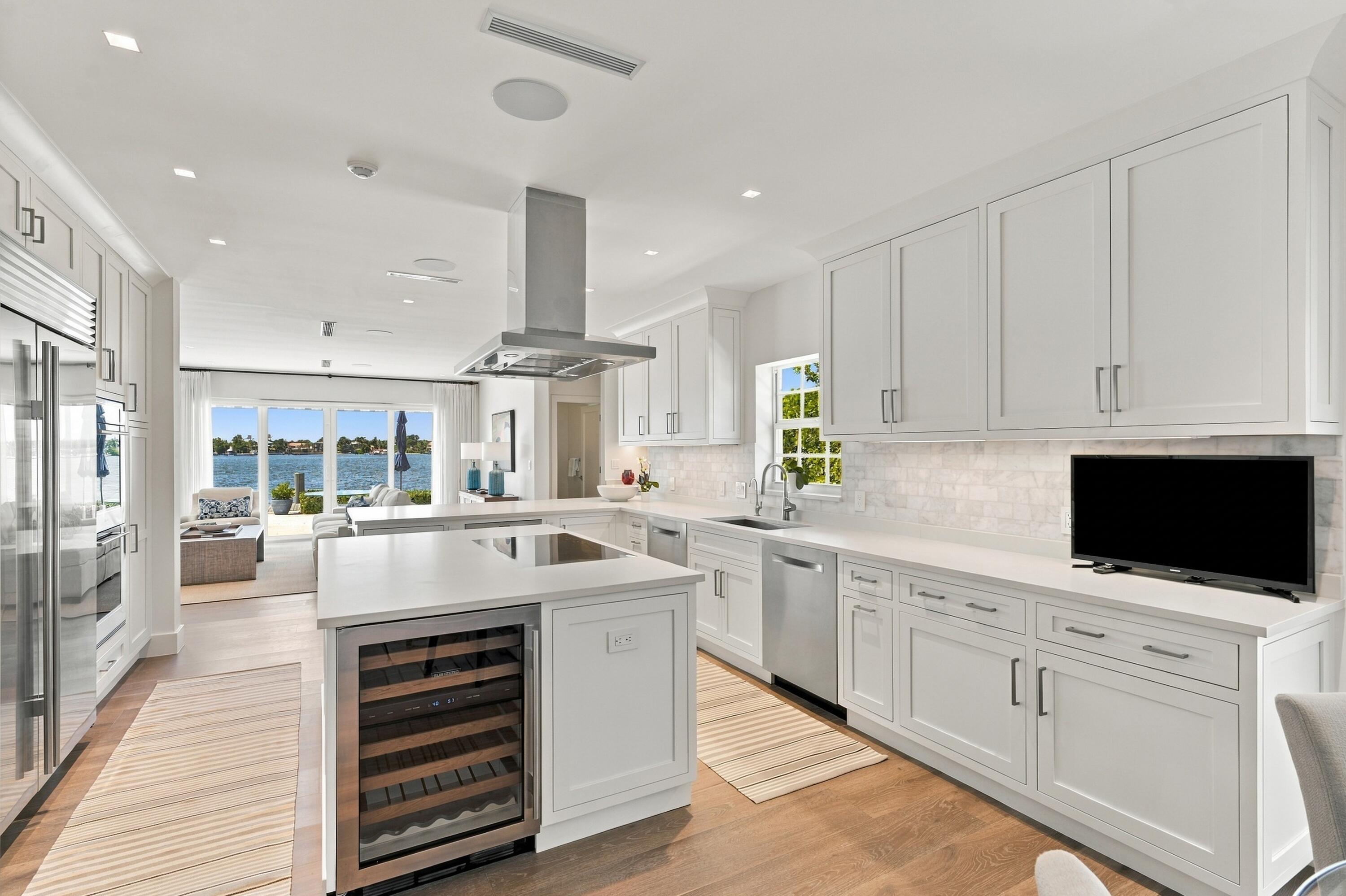 2284 Ibis Isle Rd W Palm Beach FL 15