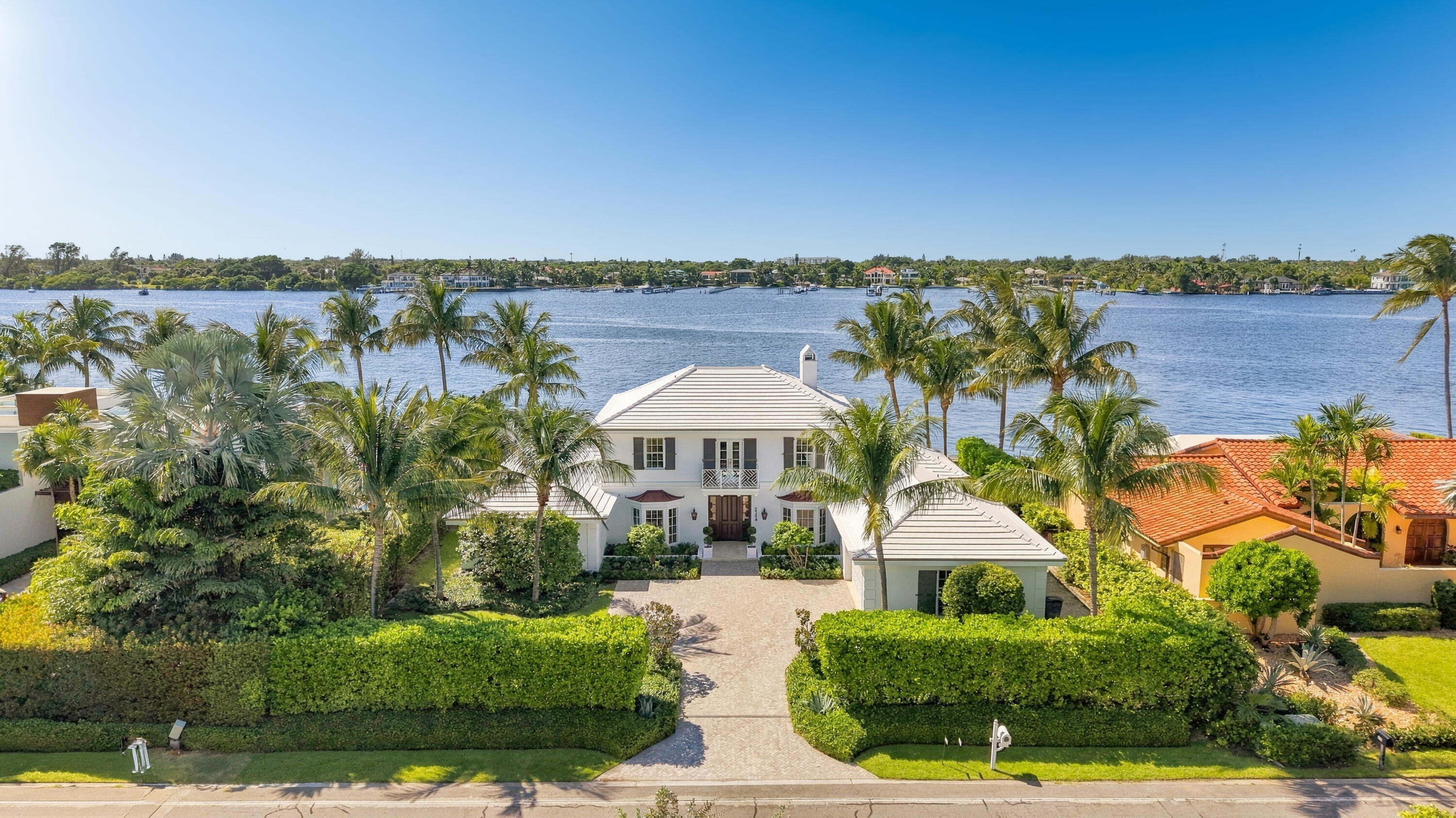 2284 Ibis Isle Rd W Palm Beach FL 05