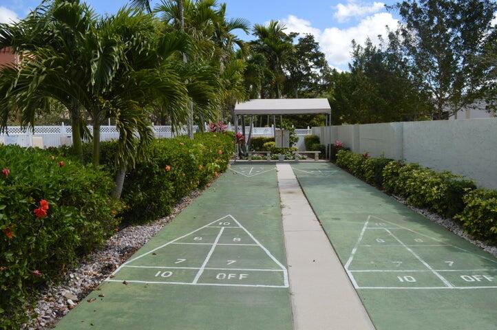 Shuffle Board