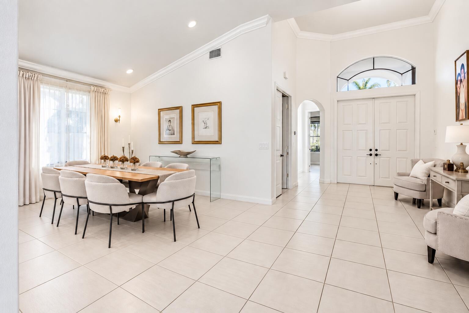 Entry Formal Dining