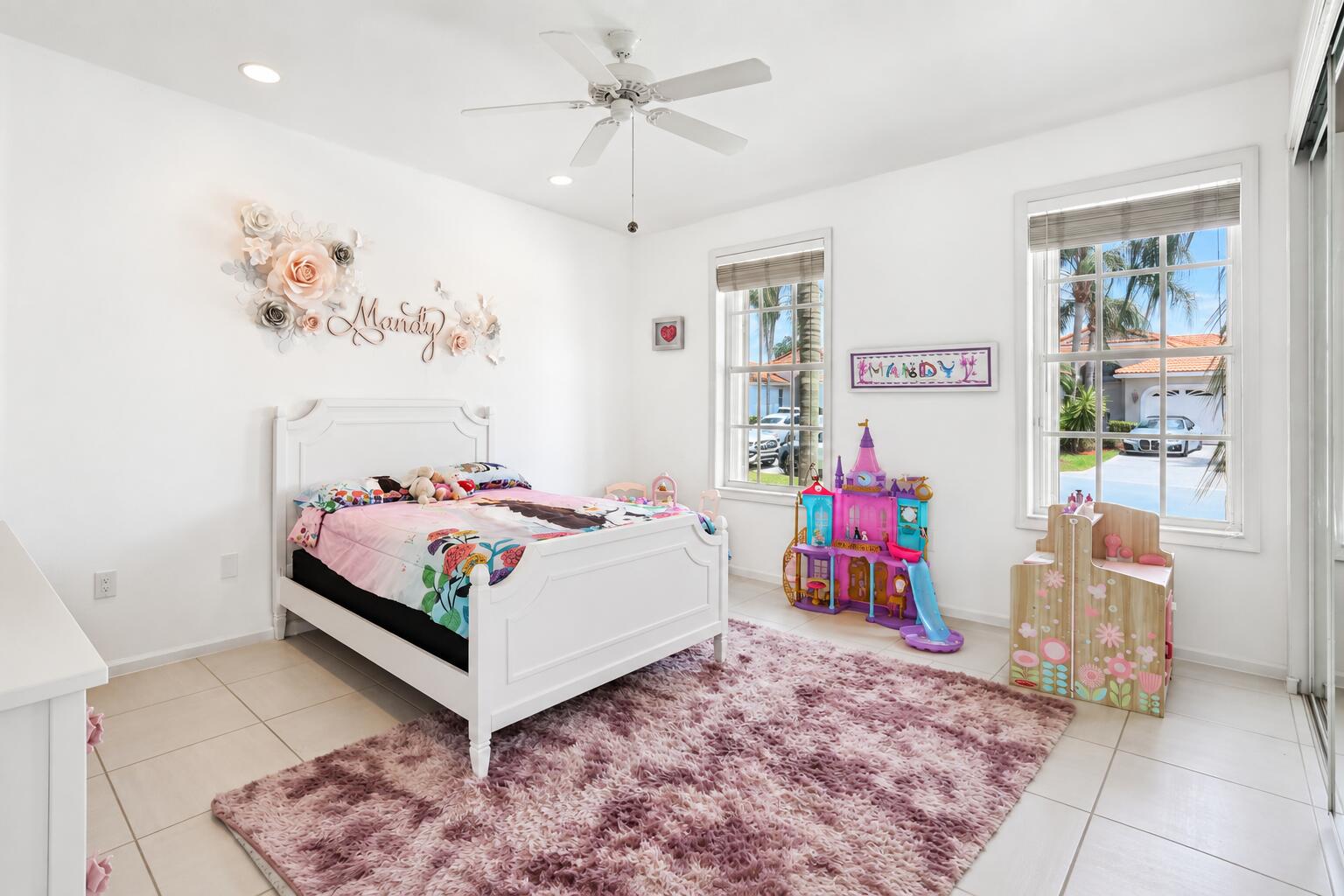 Guest bedroom