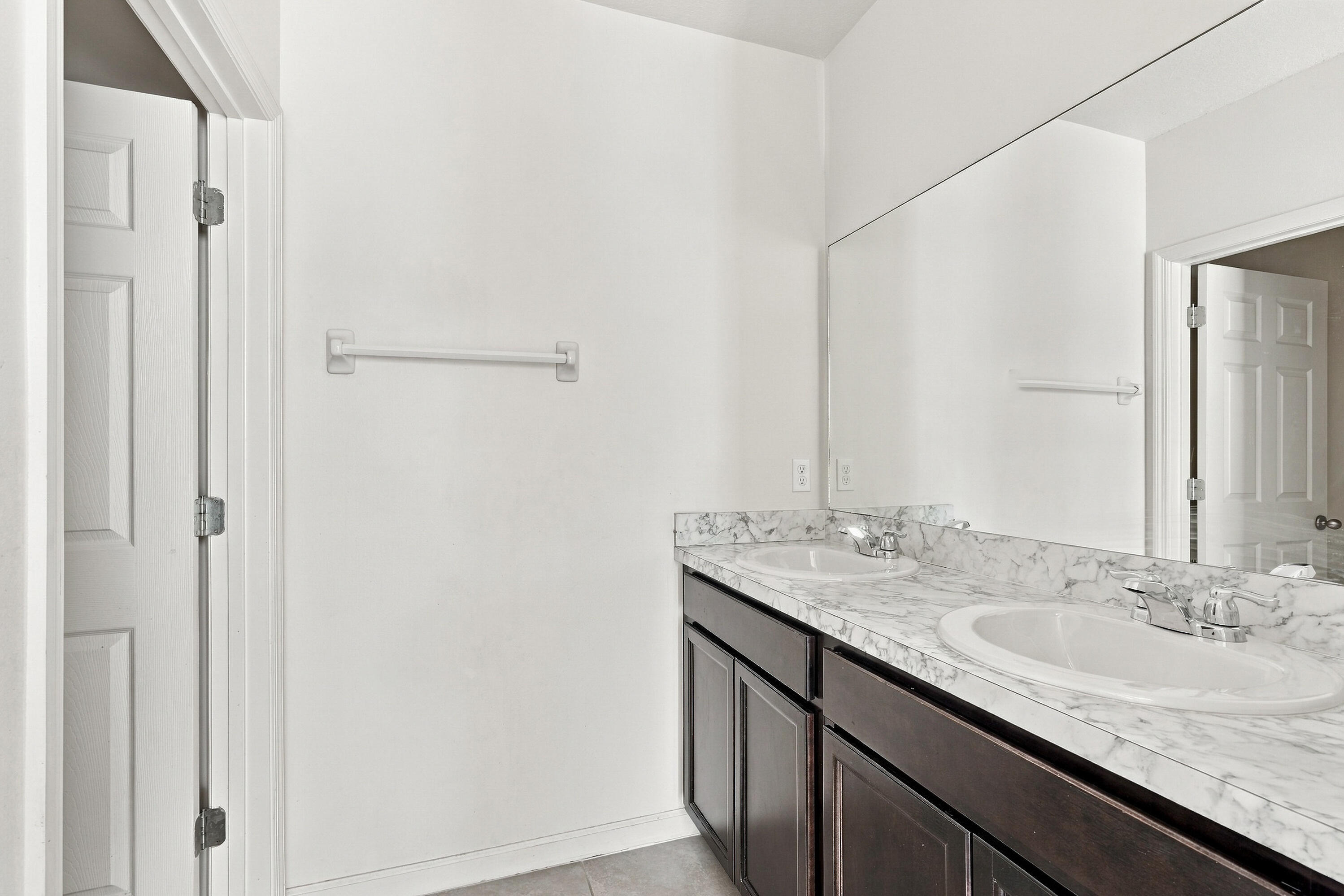 25_bathroom