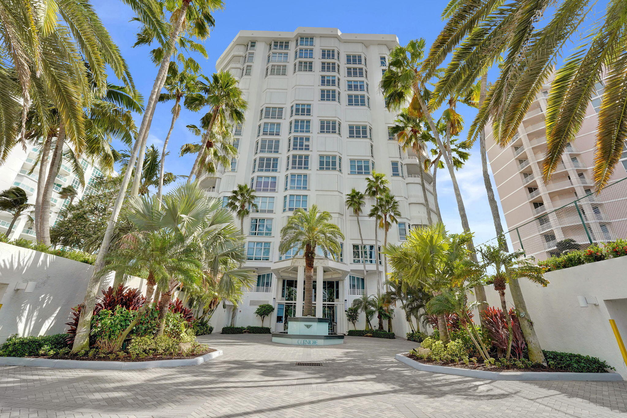 Corniche Exterior