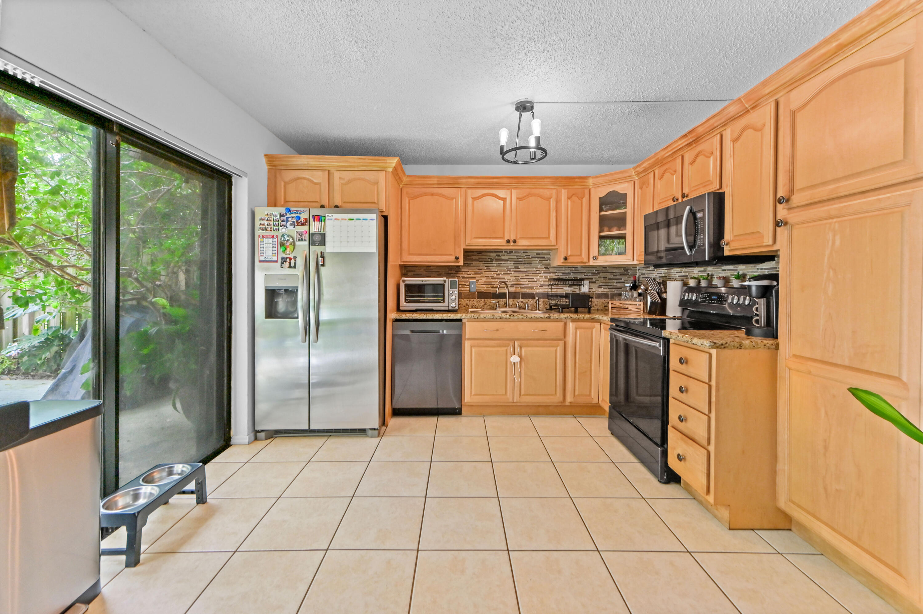 13 Kitchen 03