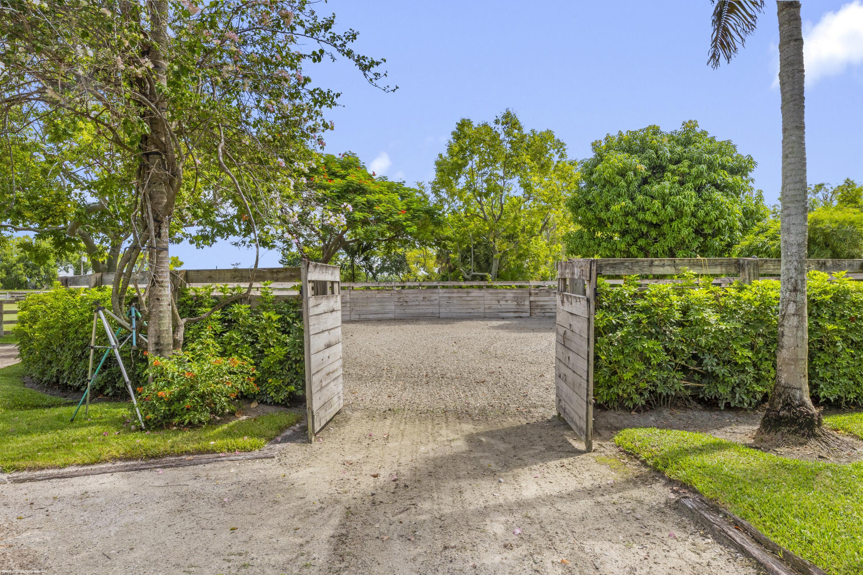 Round Pen