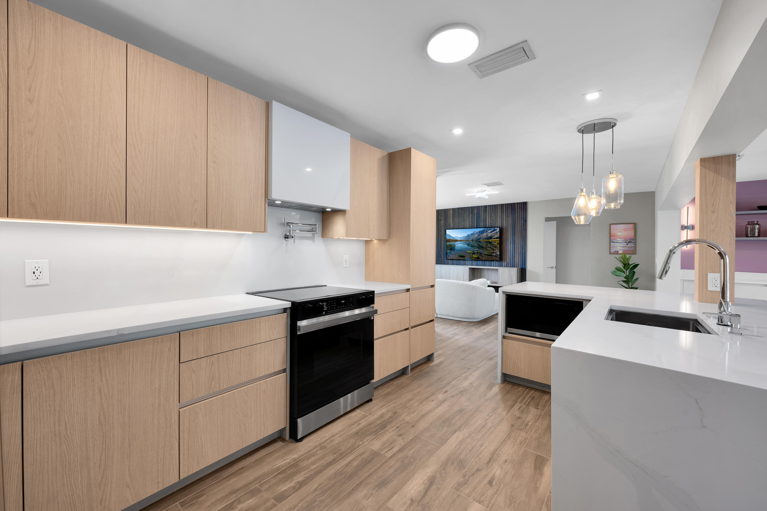 08_1011 SE 2nd Ave Pompano Beach 00007