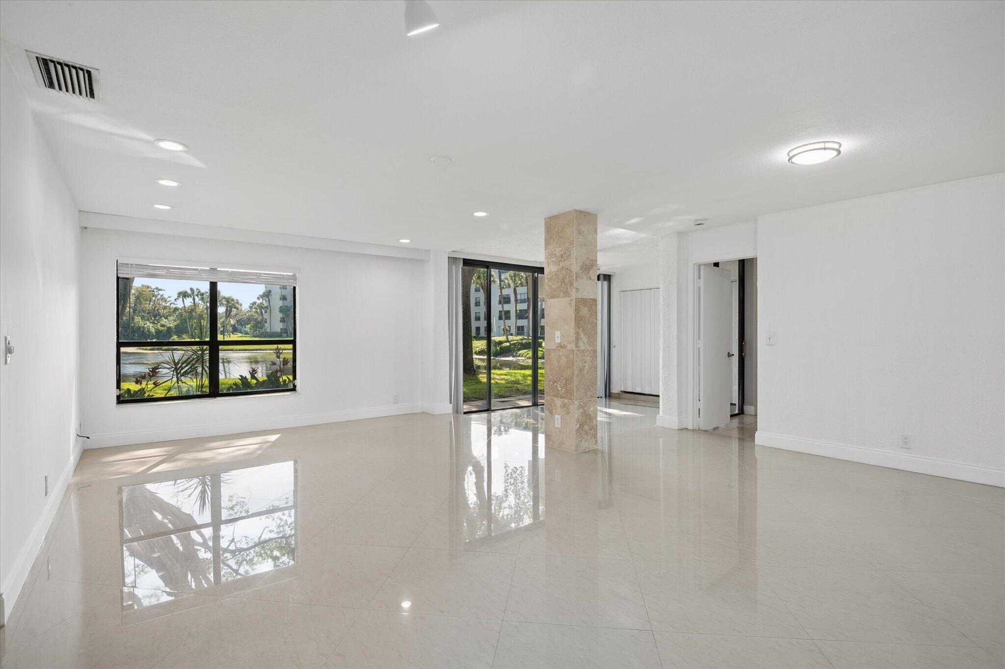 03-Curtis-4119 Carambola Cir S #2120-3