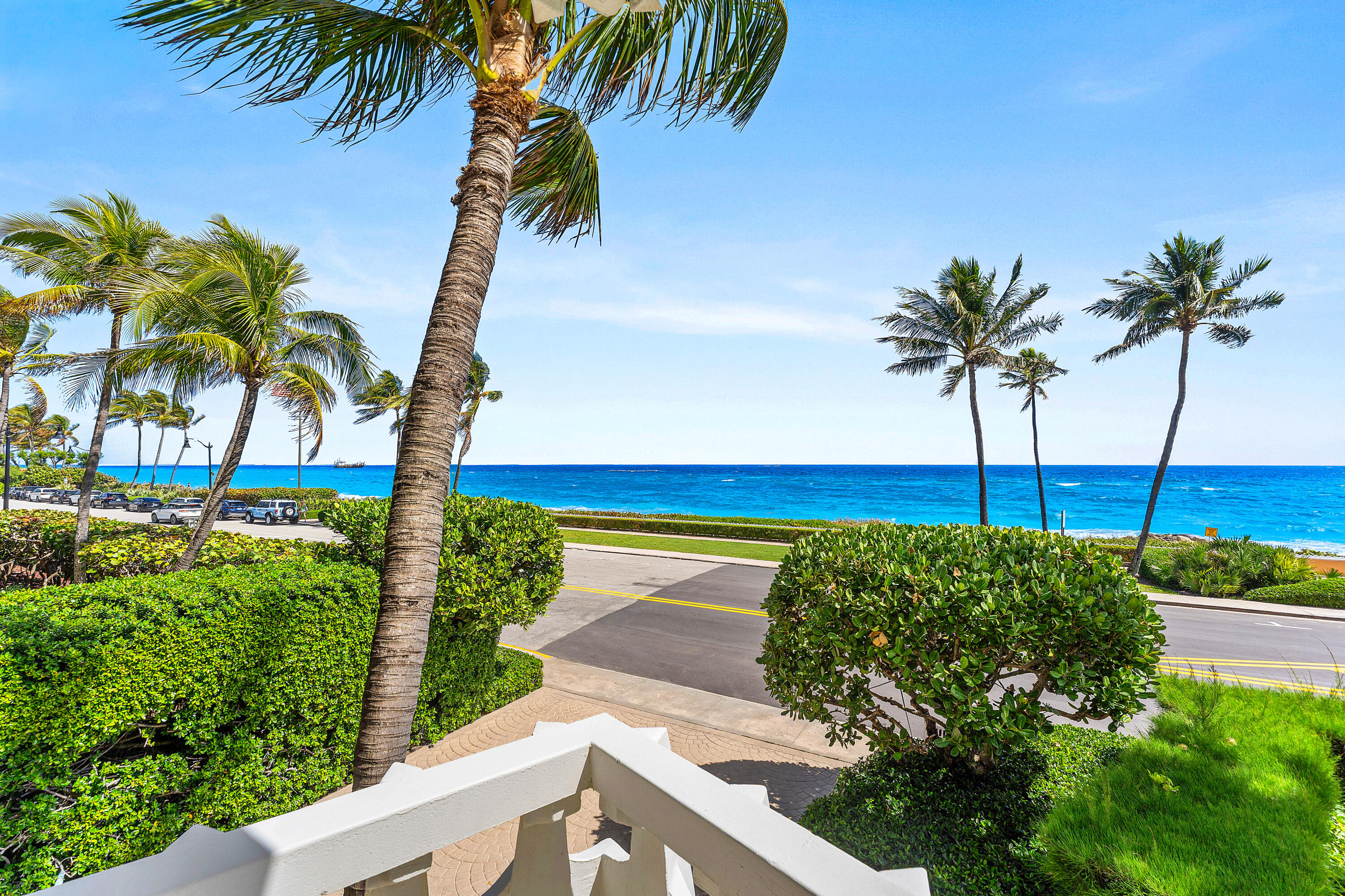 031-300SouthOceanBoulevard-2D-PalmBeach-