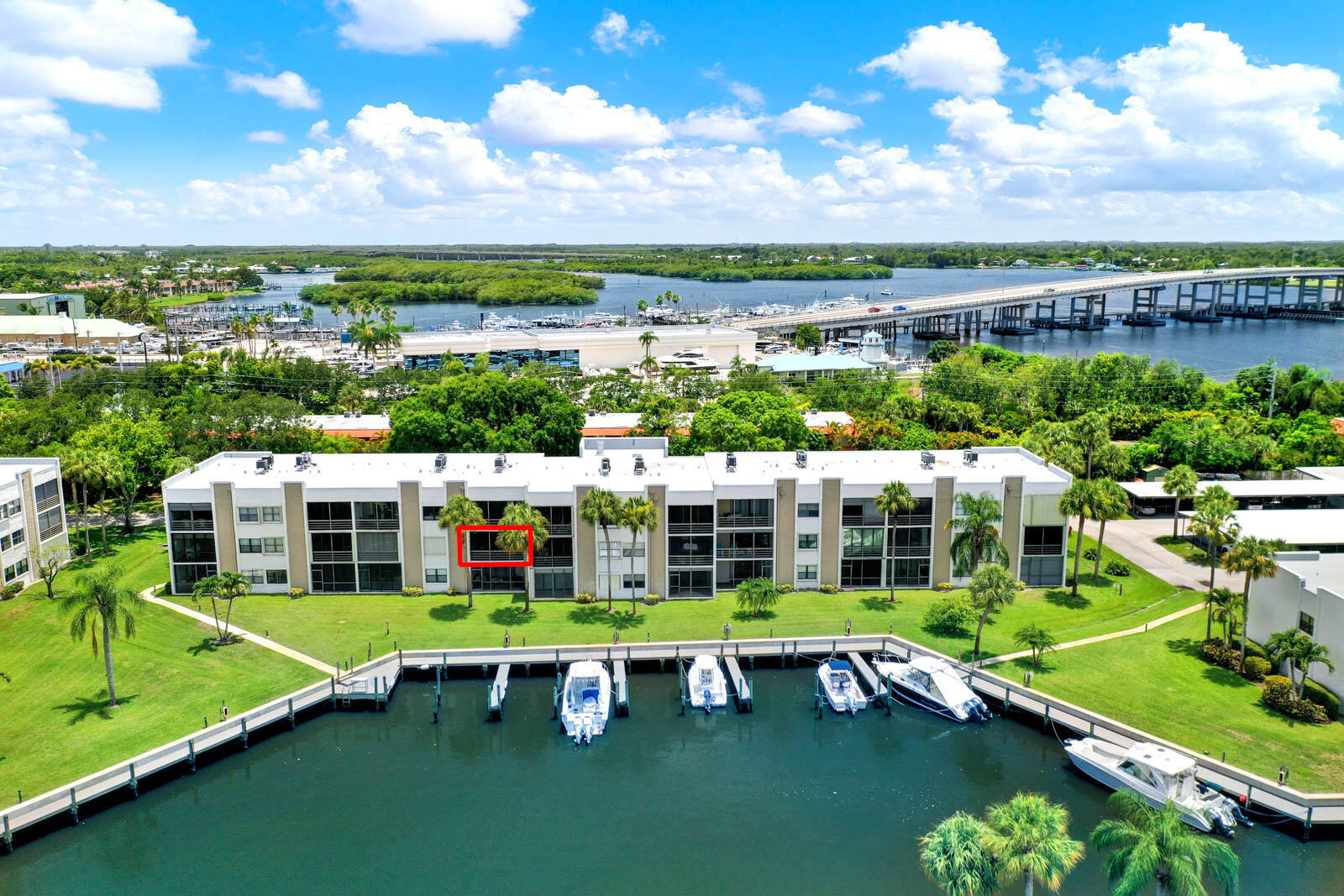 3-207_Circle_Bay-6