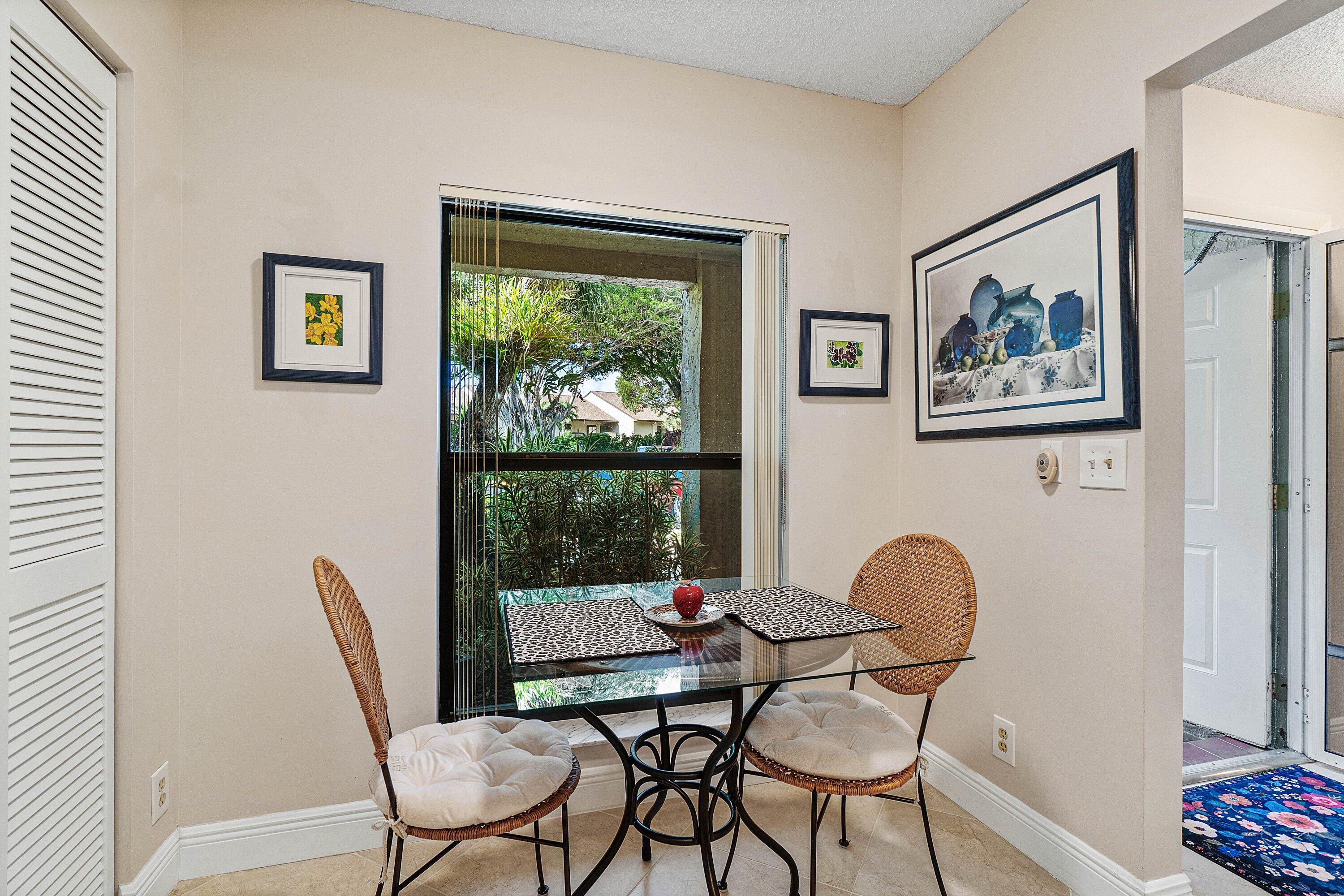 Eat-In Kitchen w/ Impact Windows
