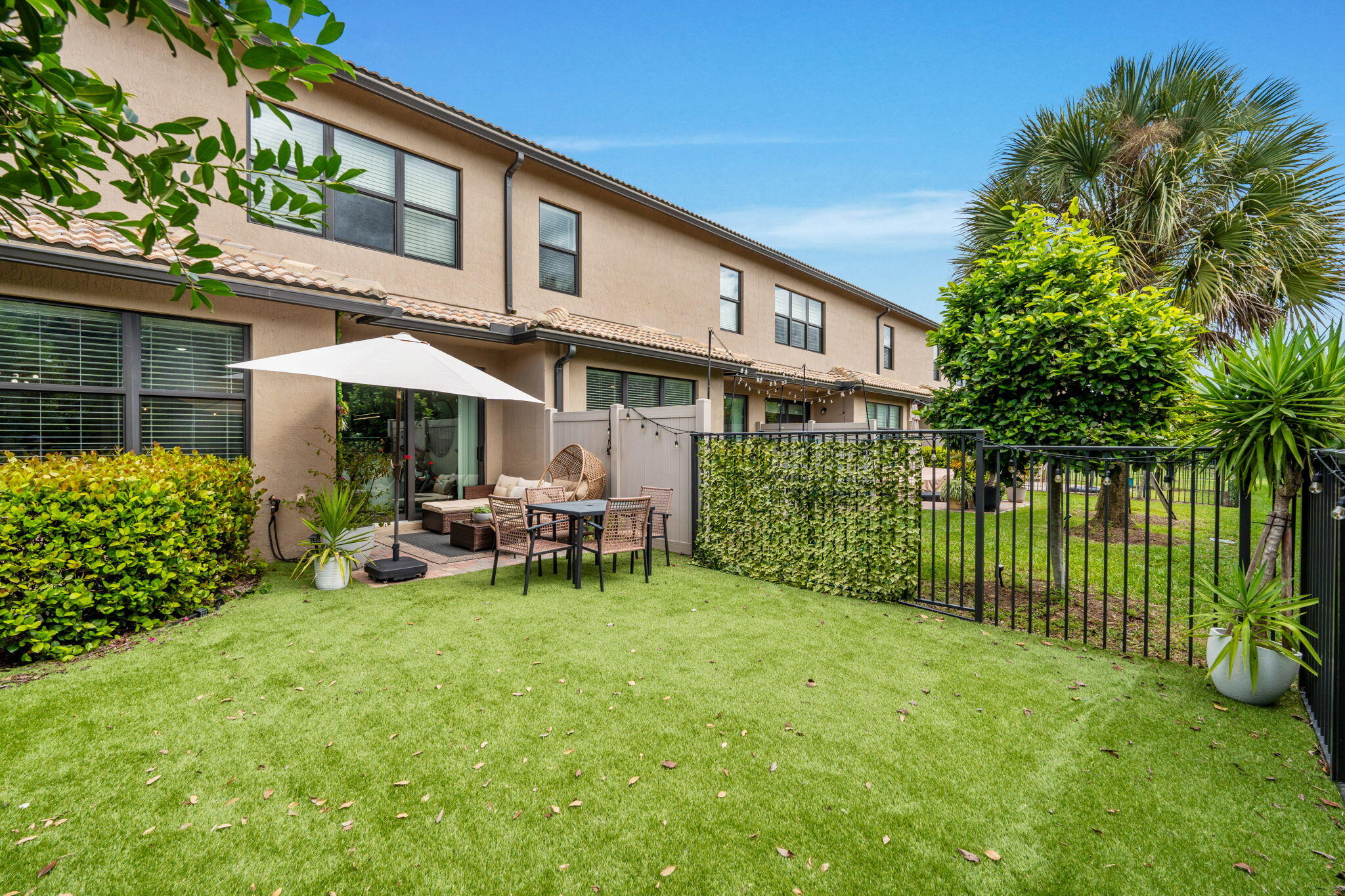 34-web-or-mls-A7401585